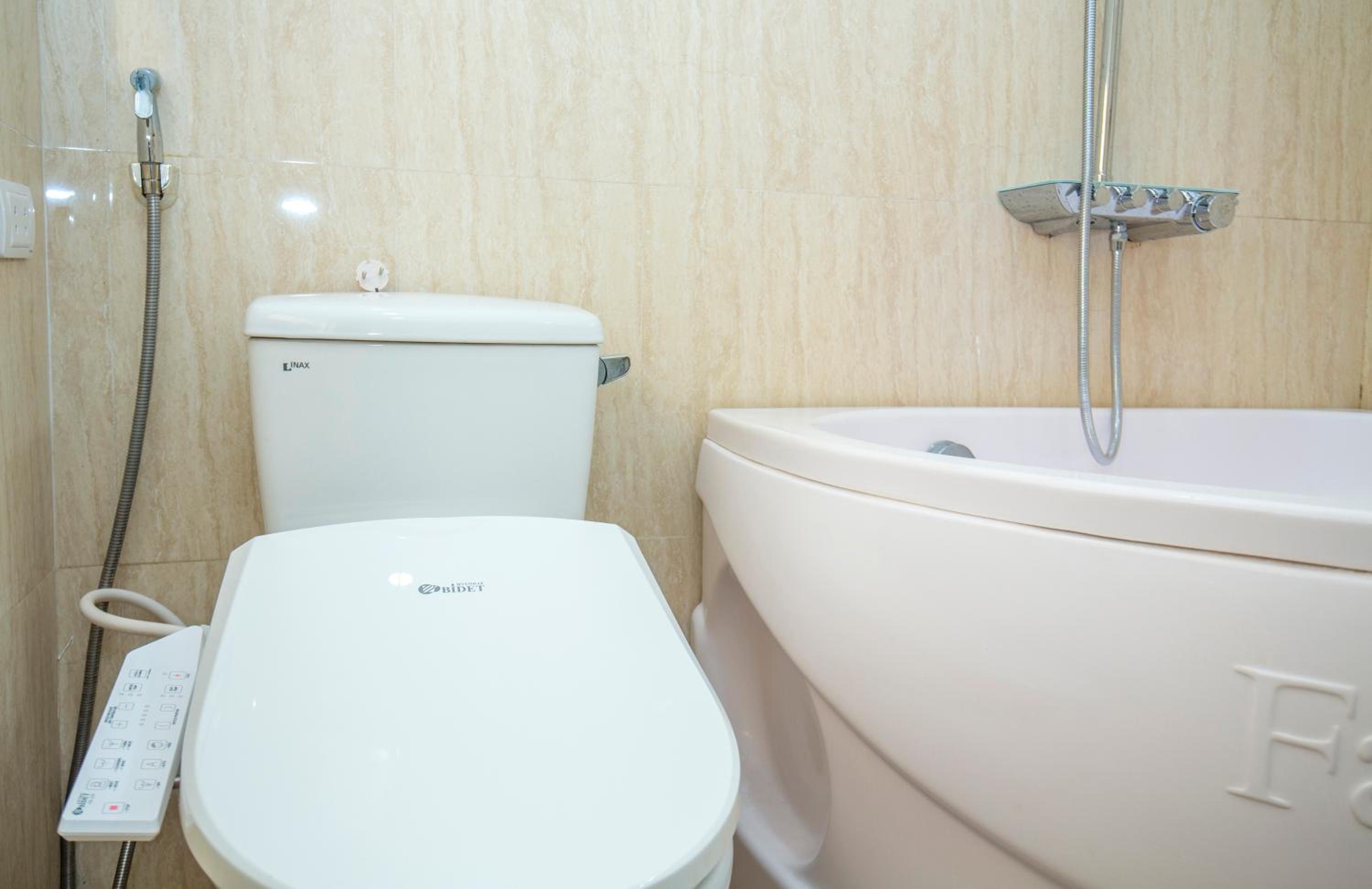 Sumitomo Apartment - Linh Lang street