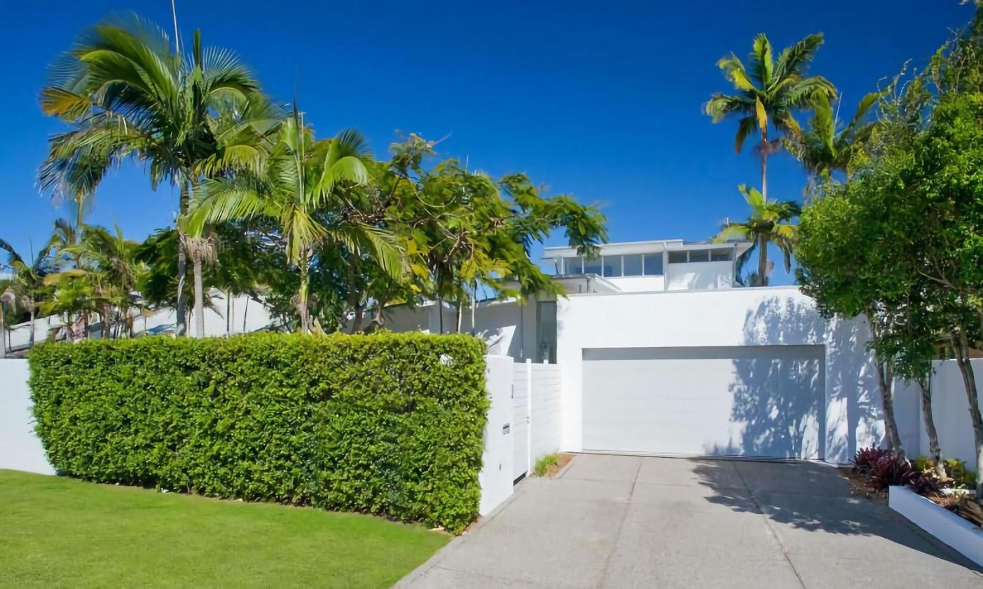 14 Cooran Court