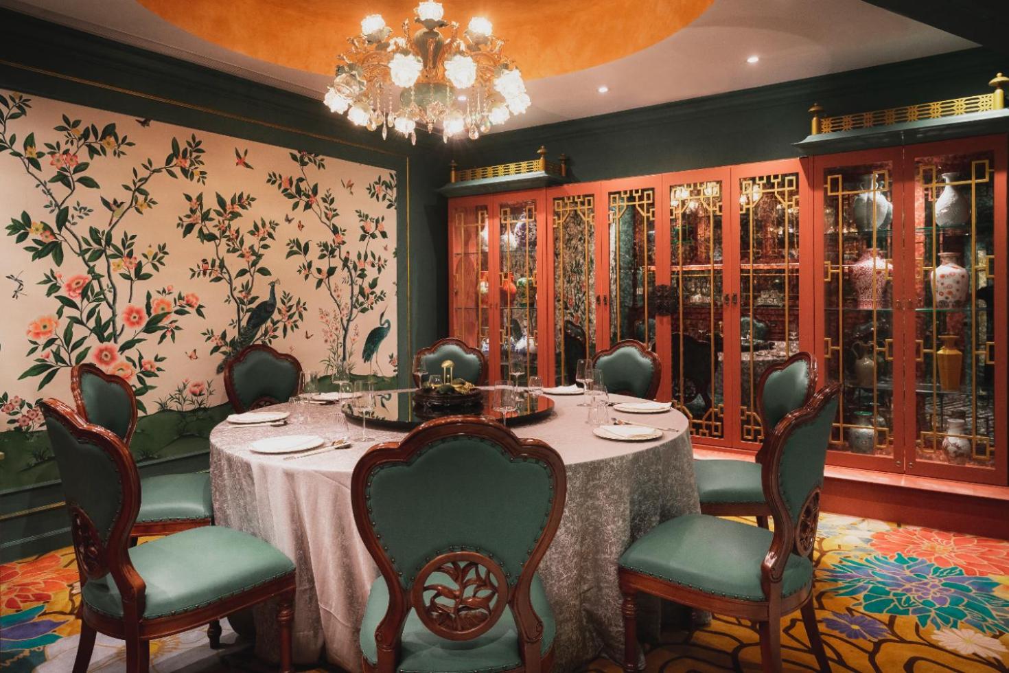 Lan Kwai Fong Hotel - Kau U Fong