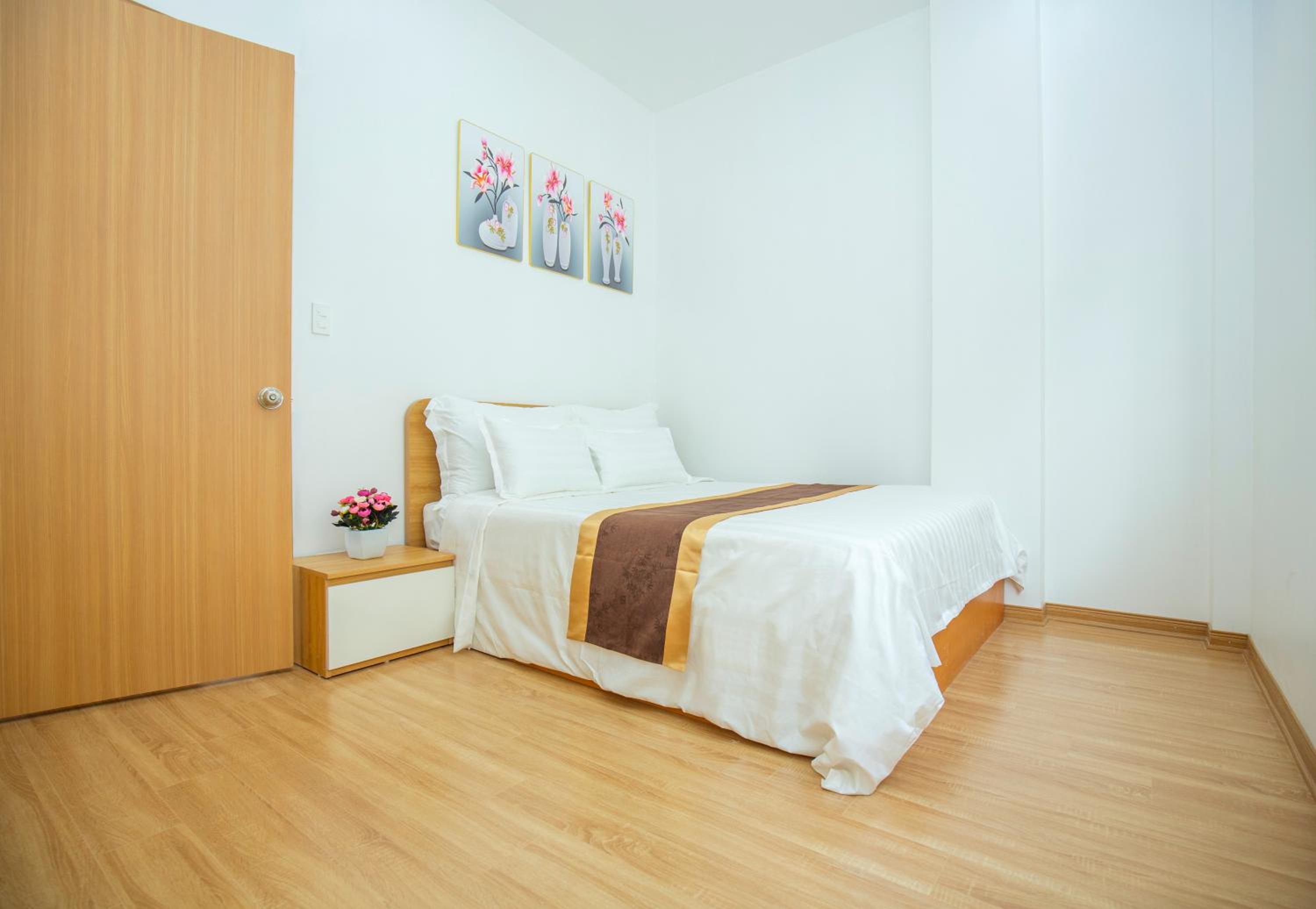 Sumitomo Apartment - Linh Lang street