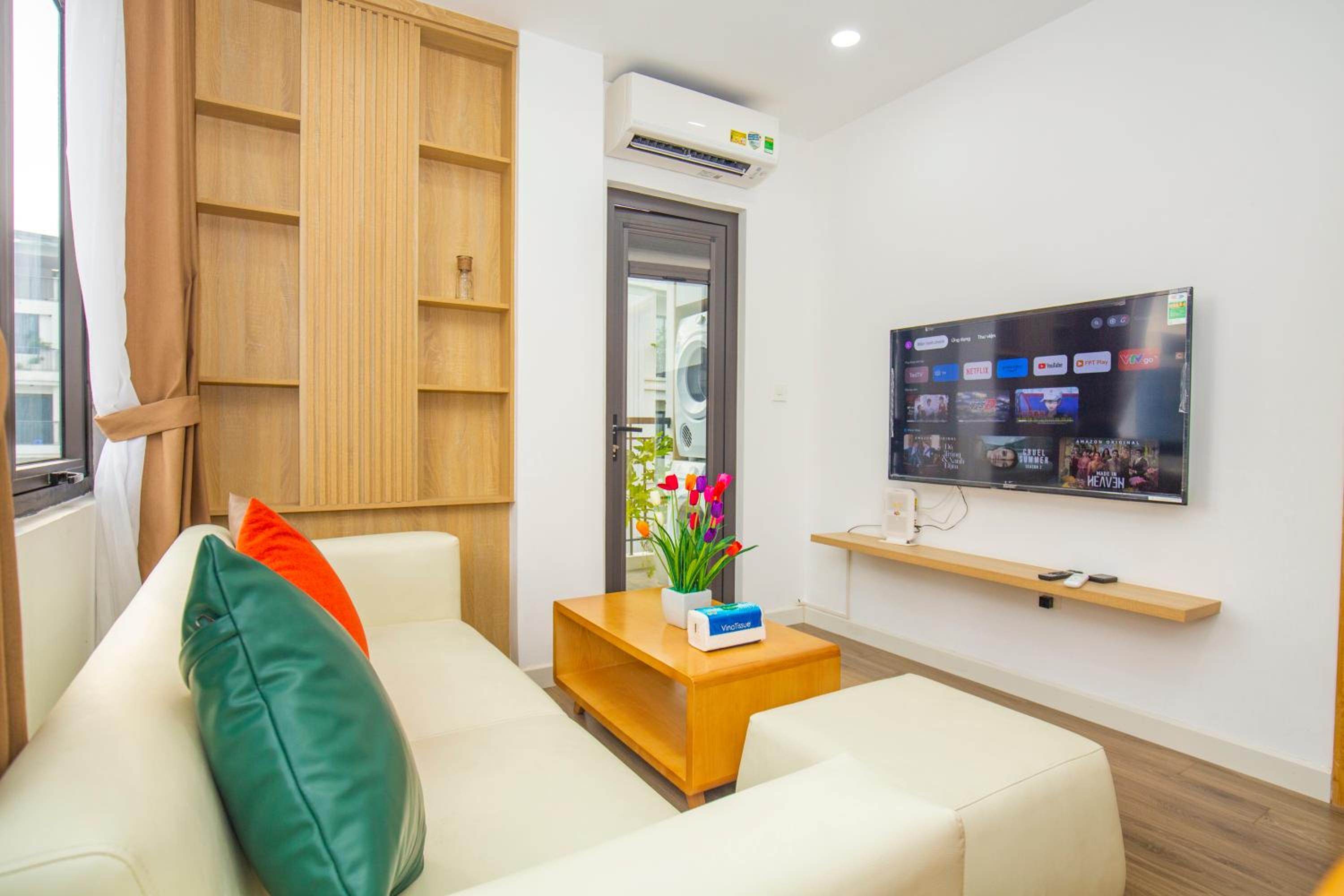 Sumitomo 5 Apartment at 81 Linh Lang Street