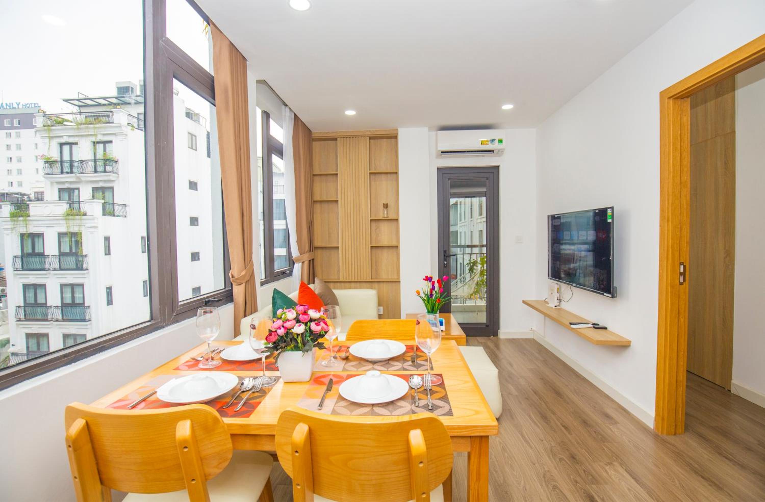 Sumitomo 5 Apartment at 81 Linh Lang Street