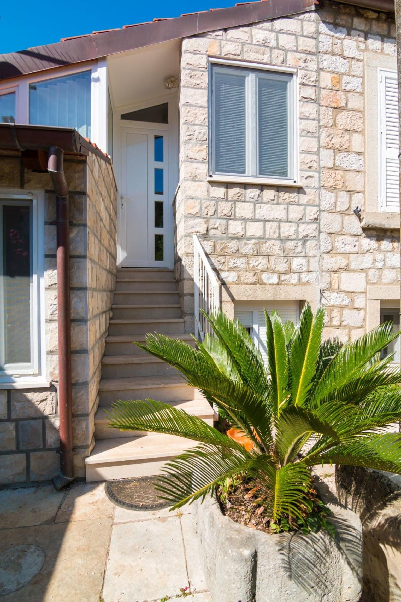Villa Marini Dvori - with free parking