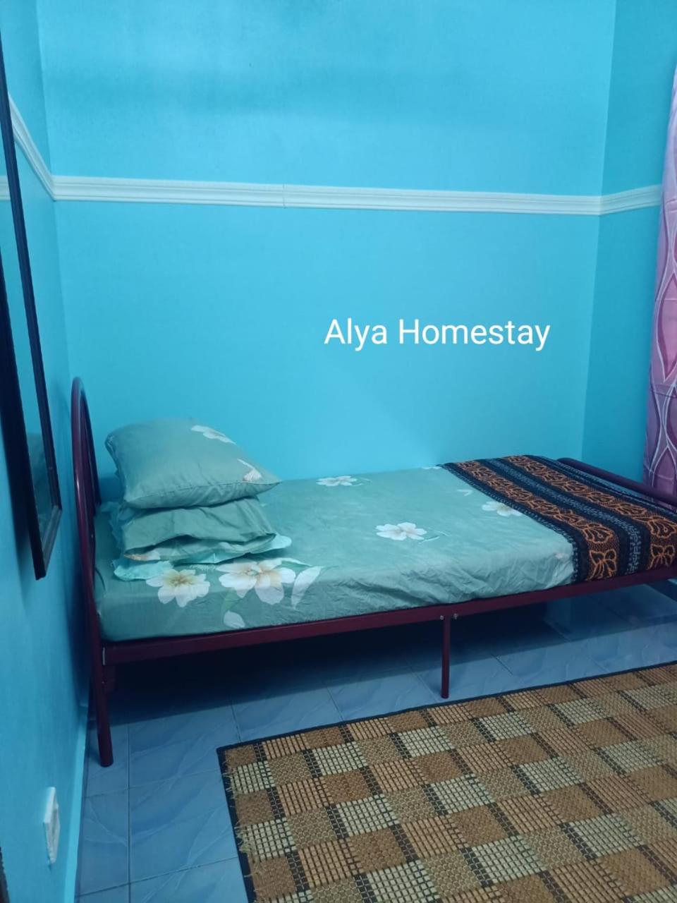 ALYA HOMESTAY TAMAN TAMBAK PAYA MURNI photo 5