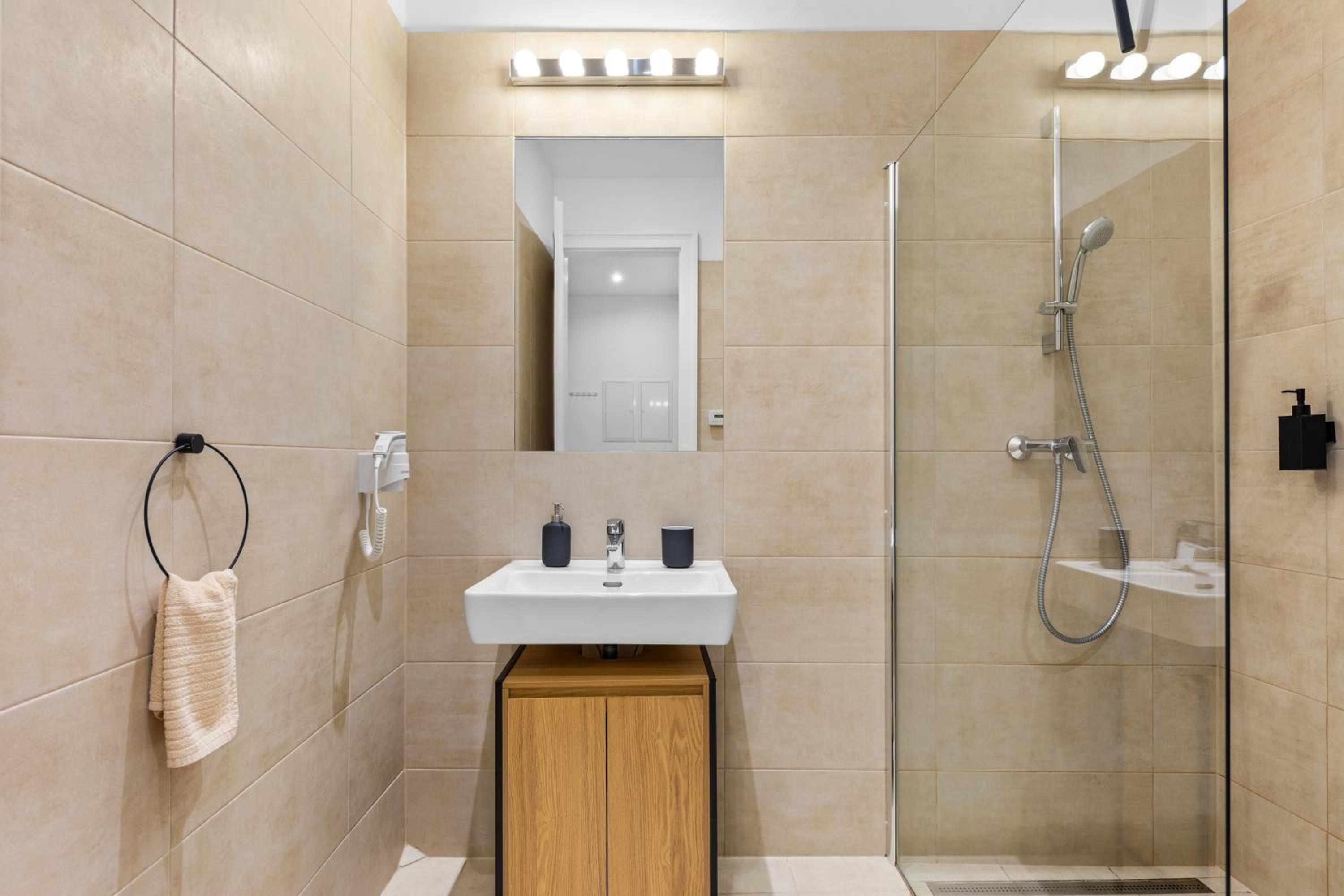 Vienna Chic Residences #Suite 1