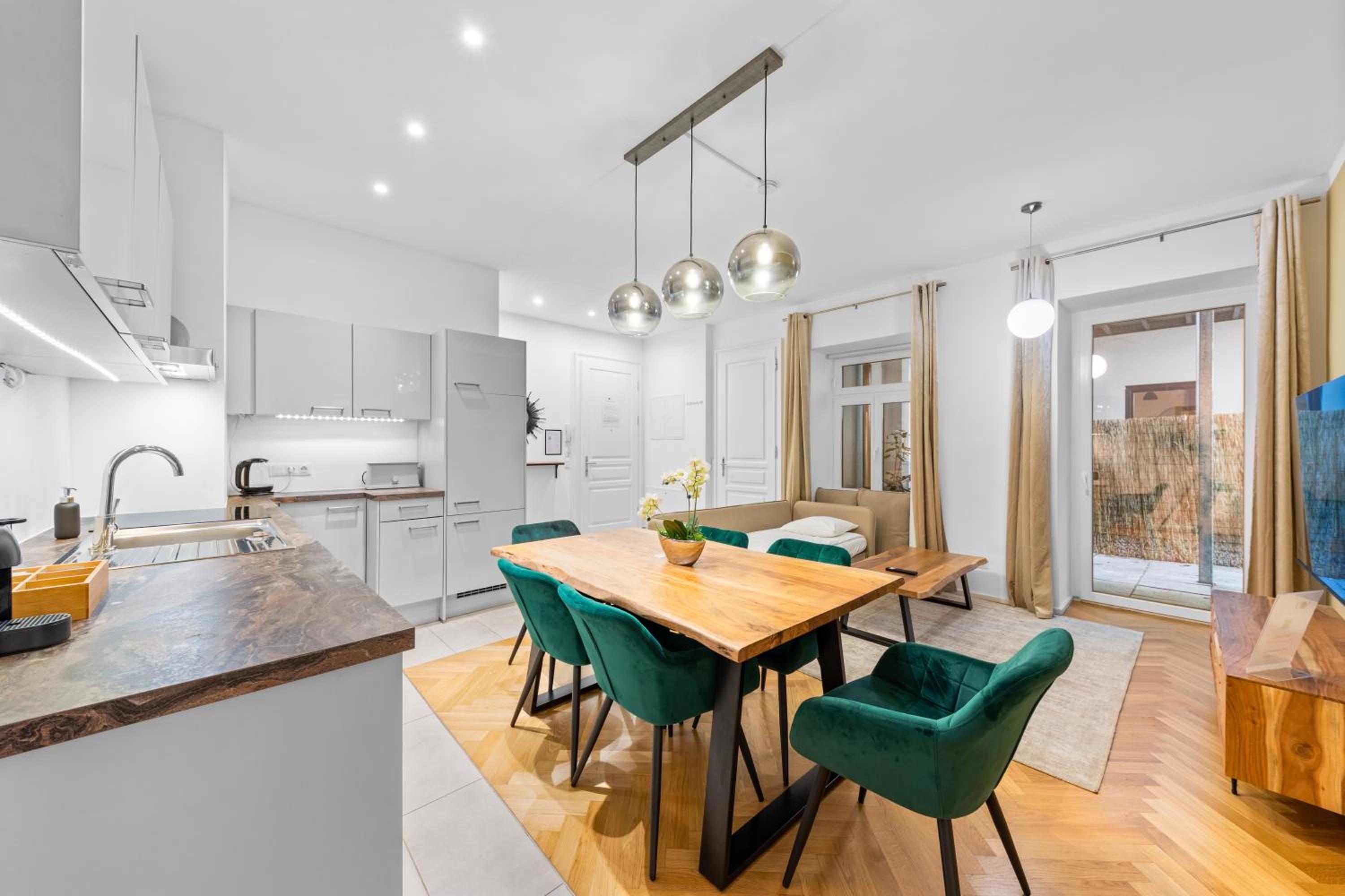 Vienna Chic Residences #Suite 1