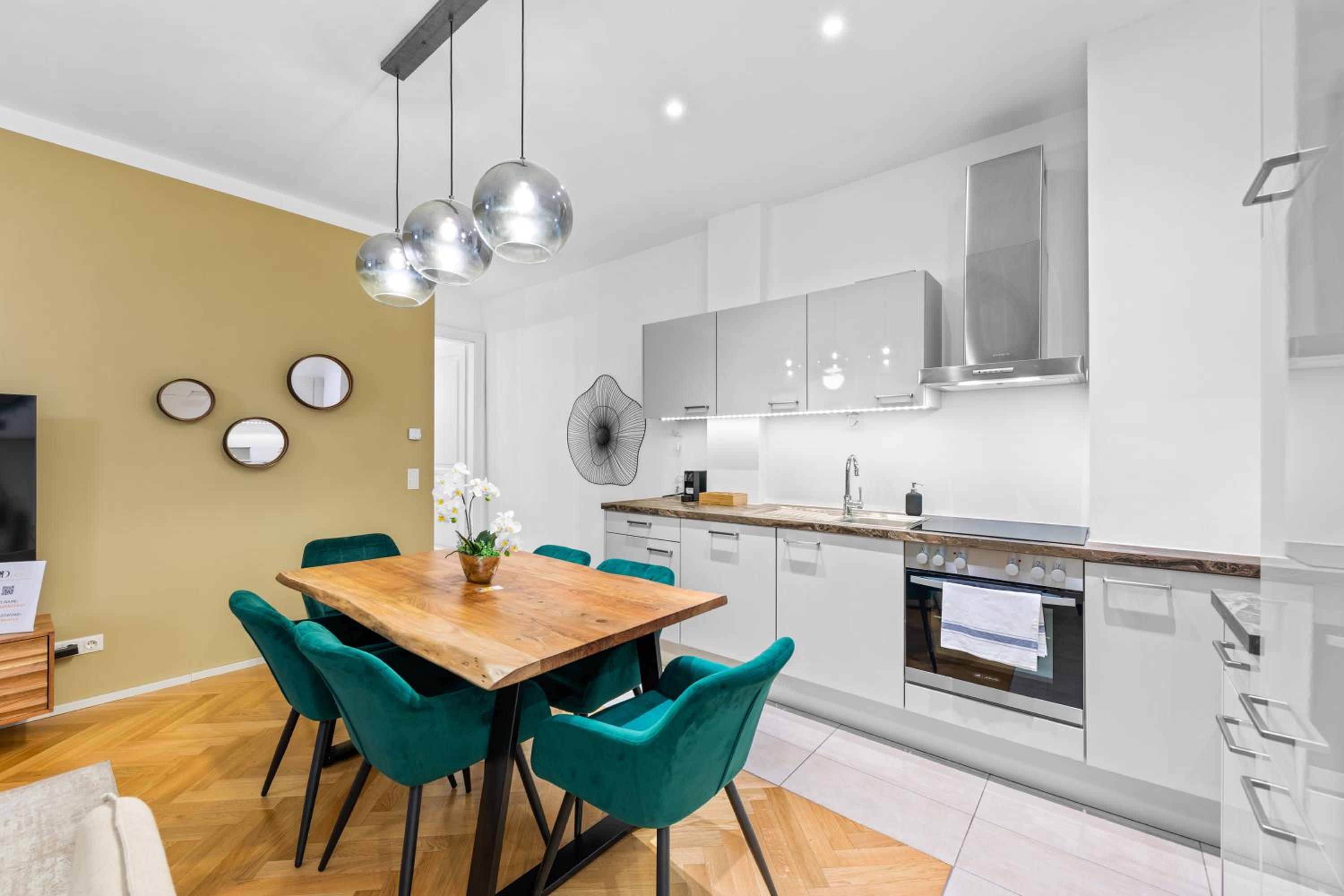 Vienna Chic Residences #Suite 1