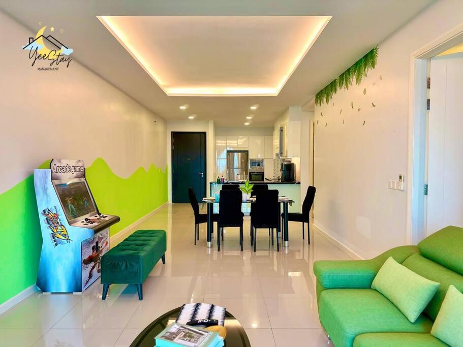 The Shore Residences 6-10pax/TV videoGame photo 3