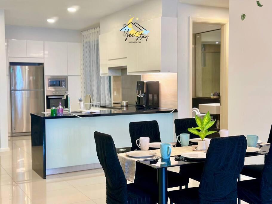 The Shore Residences 6-10pax/TV videoGame photo 8