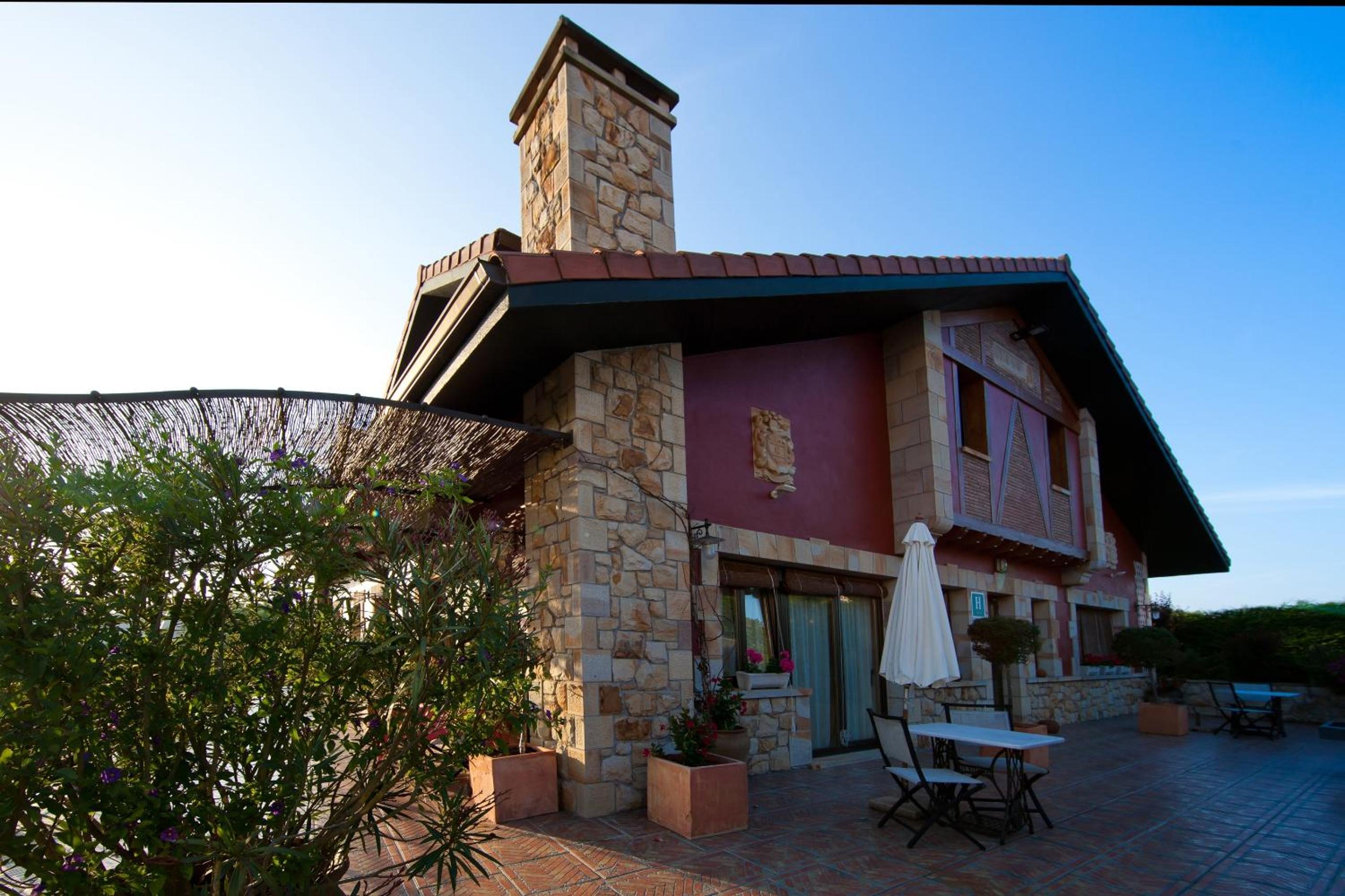 Hotel Katxi - Image 1