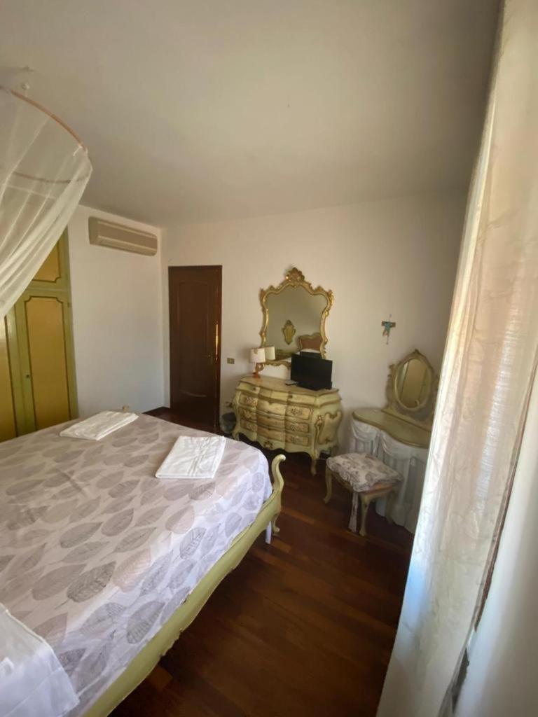 Eagle's Nest Venice Guest House