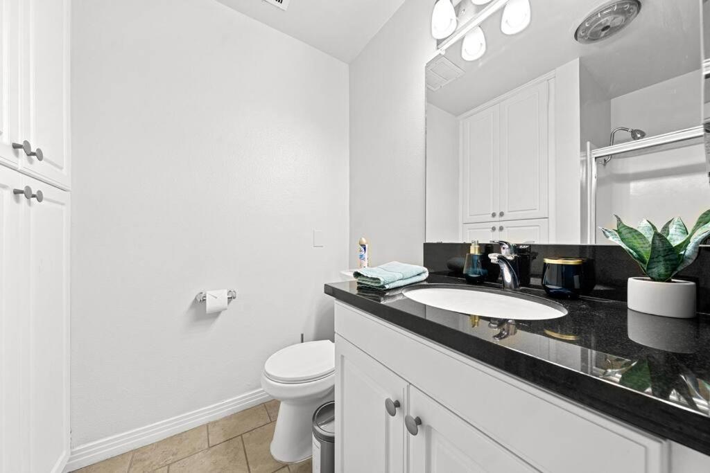 Smoky Quartz -Marina View Spacious 3BR near Yacht Club