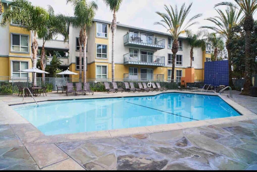 Smoky Quartz -Marina View Spacious 3BR near Yacht Club