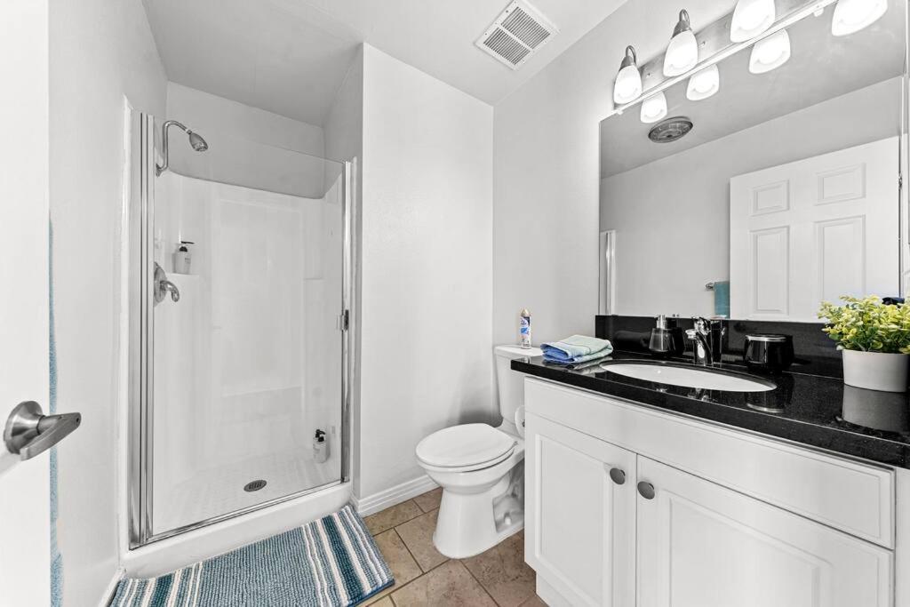Smoky Quartz -Marina View Spacious 3BR near Yacht Club