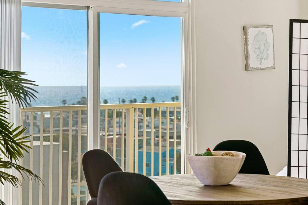 Smoky Quartz -Marina View Spacious 3BR near Yacht Club