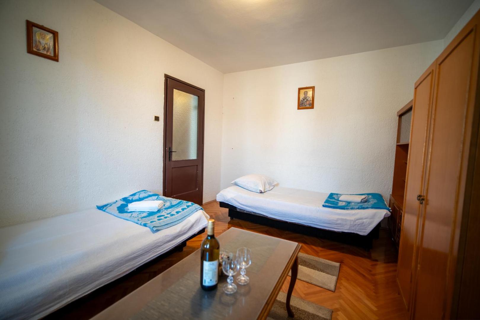 Ari City Center Apartment view 5