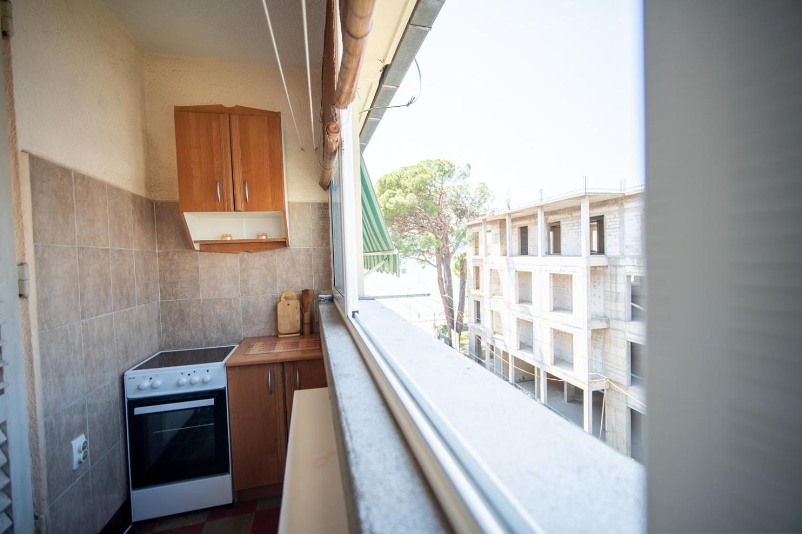 Ari City Center Apartment view 2