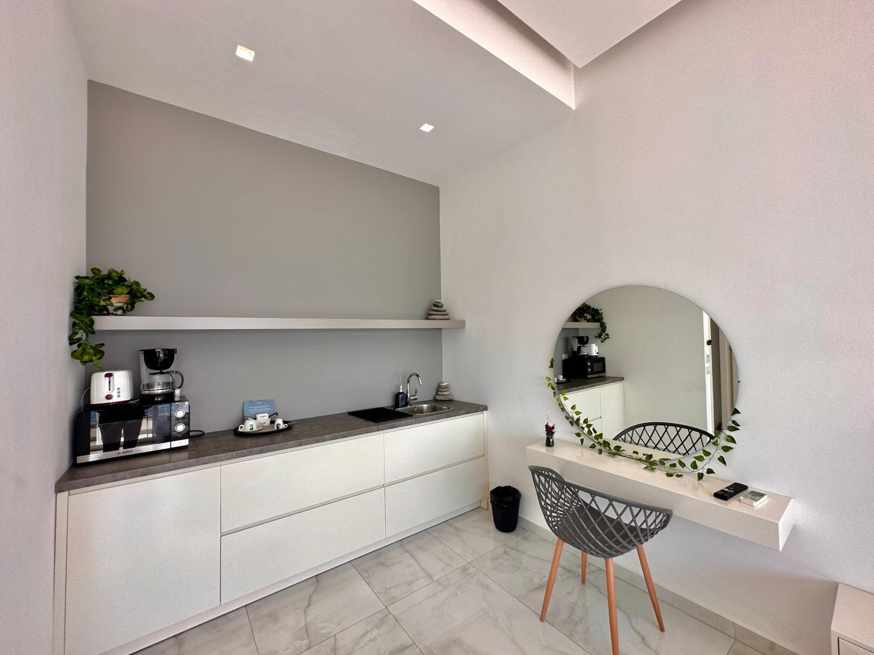 Sea Horizon Vsl Suites & Apartments