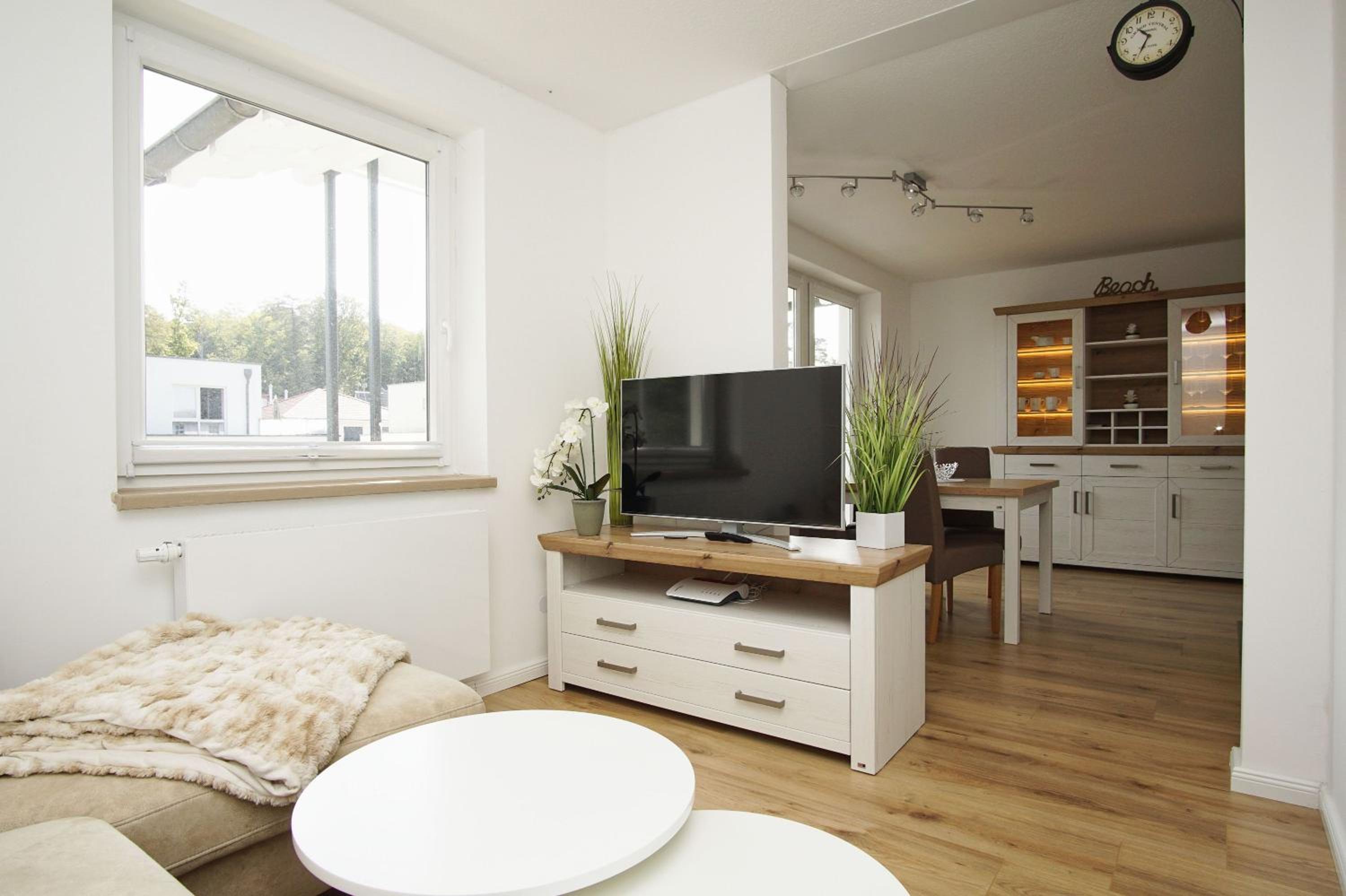 schöne 2-Raum-Wohnung mit Balkon, gratis Nutzung vom AHOI Erlebnisbad und Sauna in Sellin - Villa Jolie FeWo 09