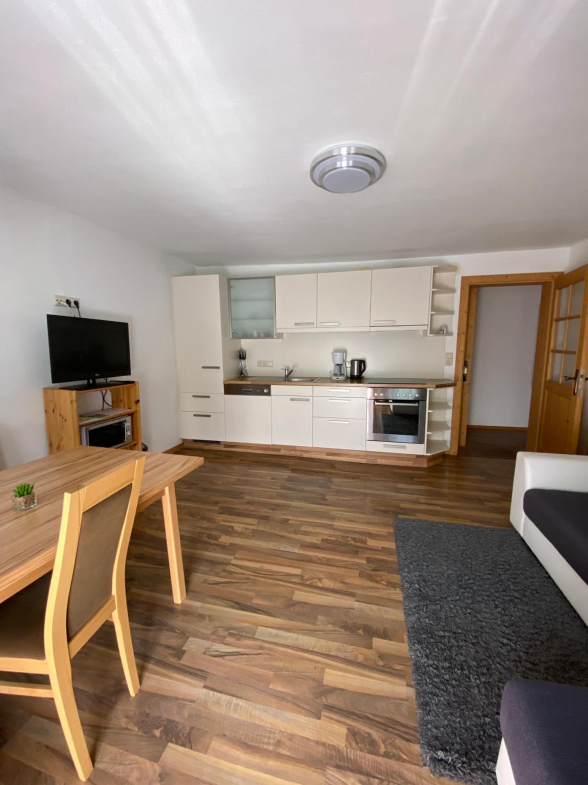Photo 51