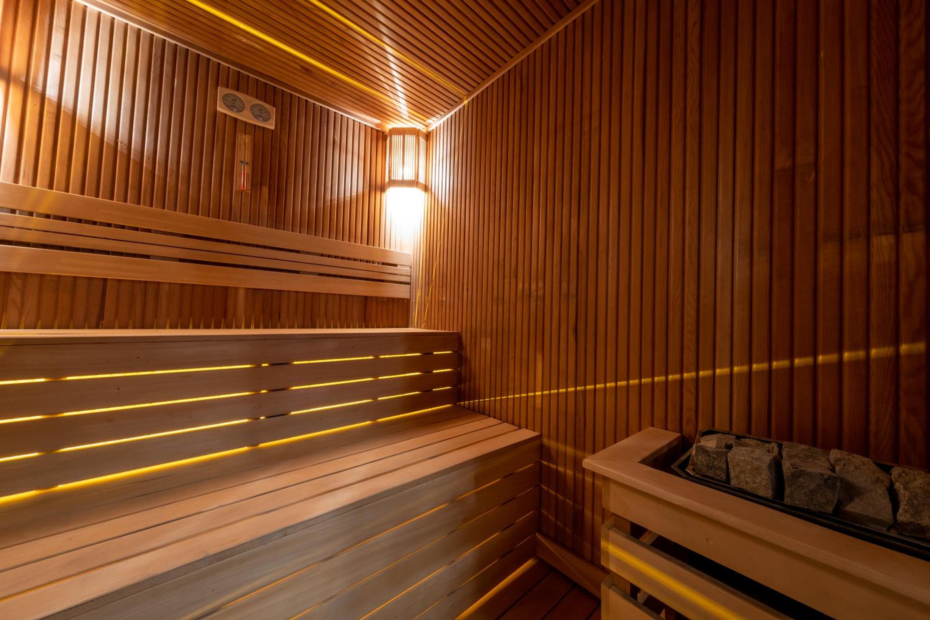 Nova Hotel Istanbul — 12