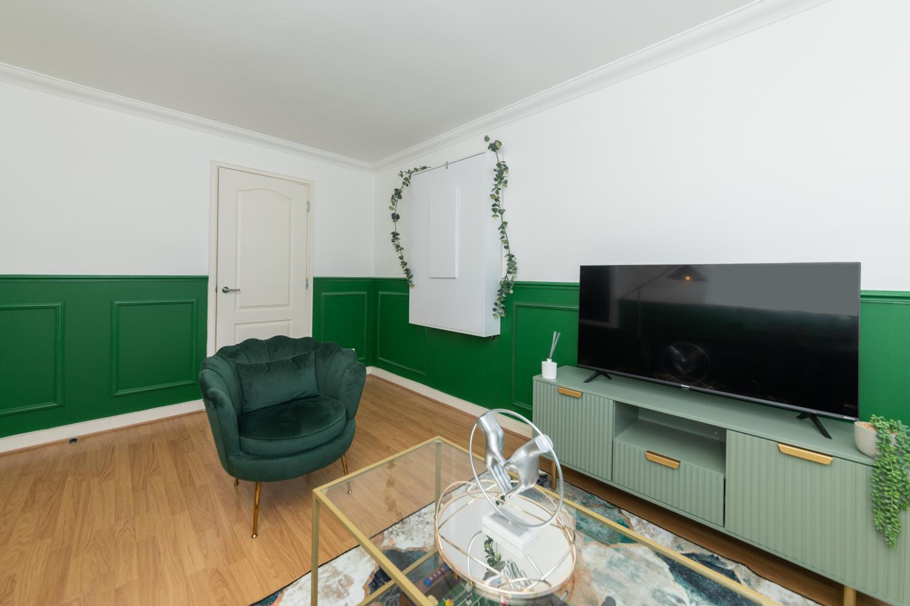 Central London Urban Modern Apartment near Warren Street