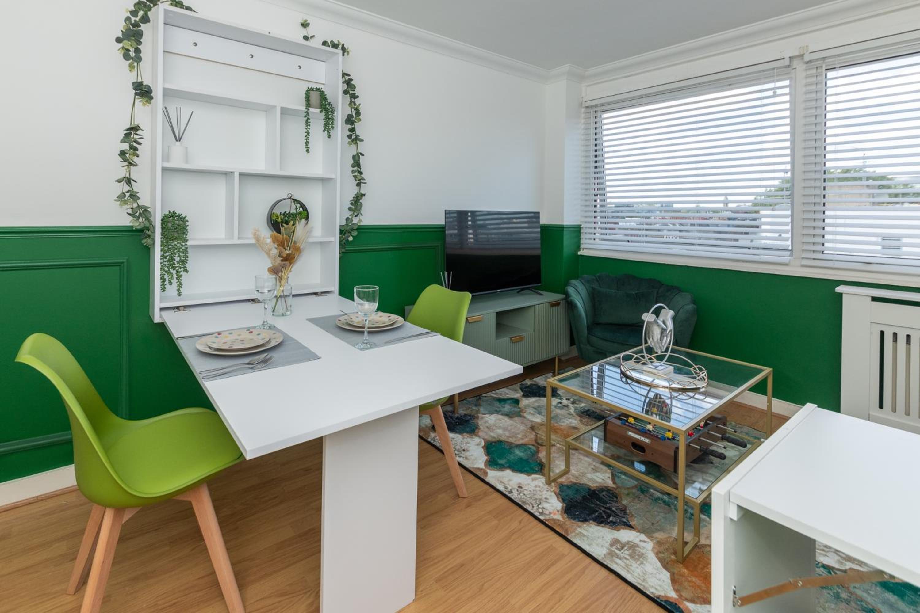Central London Urban Modern Apartment near Warren Street