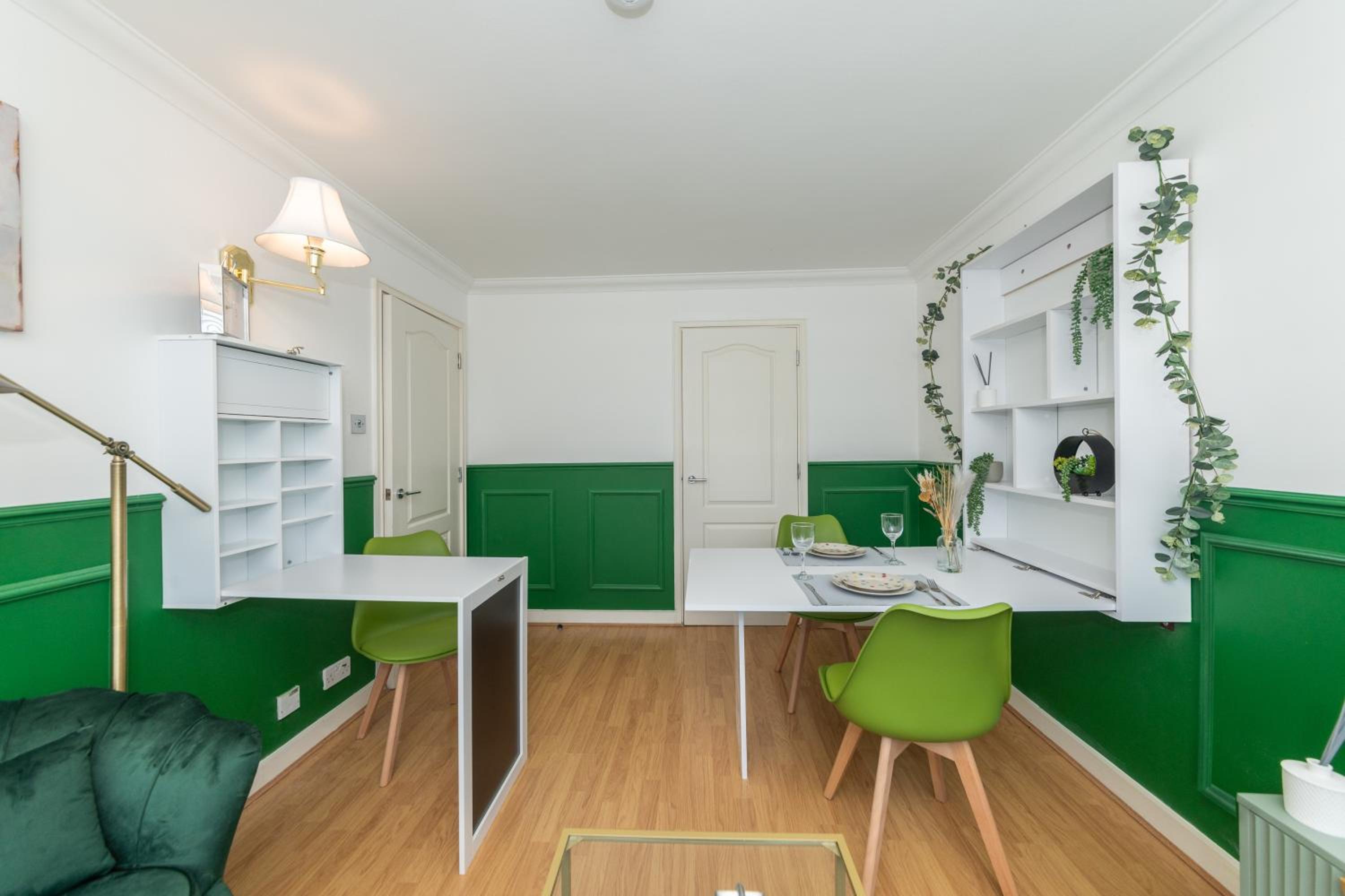 Central London Urban Modern Apartment near Warren Street