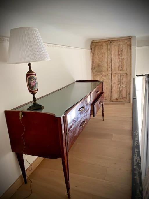 Bright flat with wonderful views in the centre
