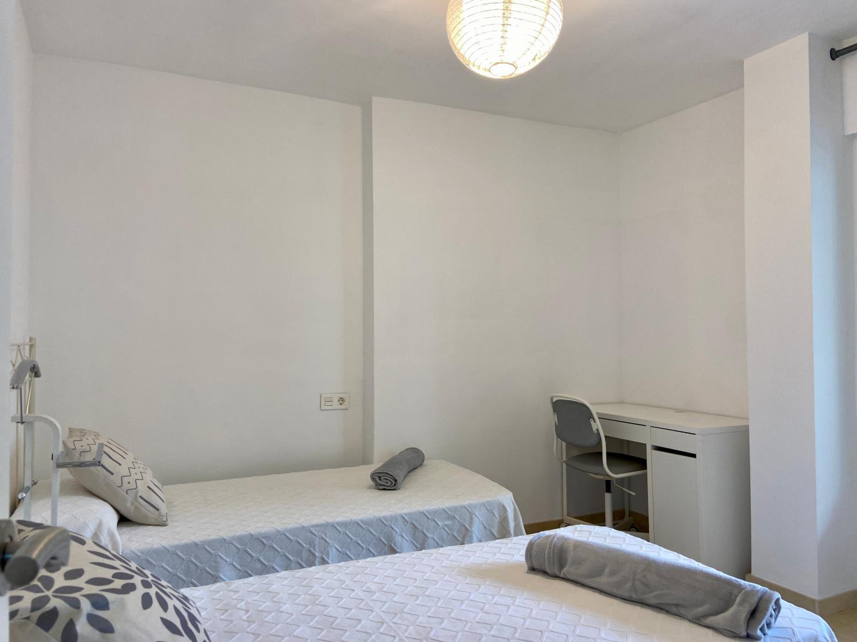 Apartamento con vistas y terraza en Guadalmina MAD