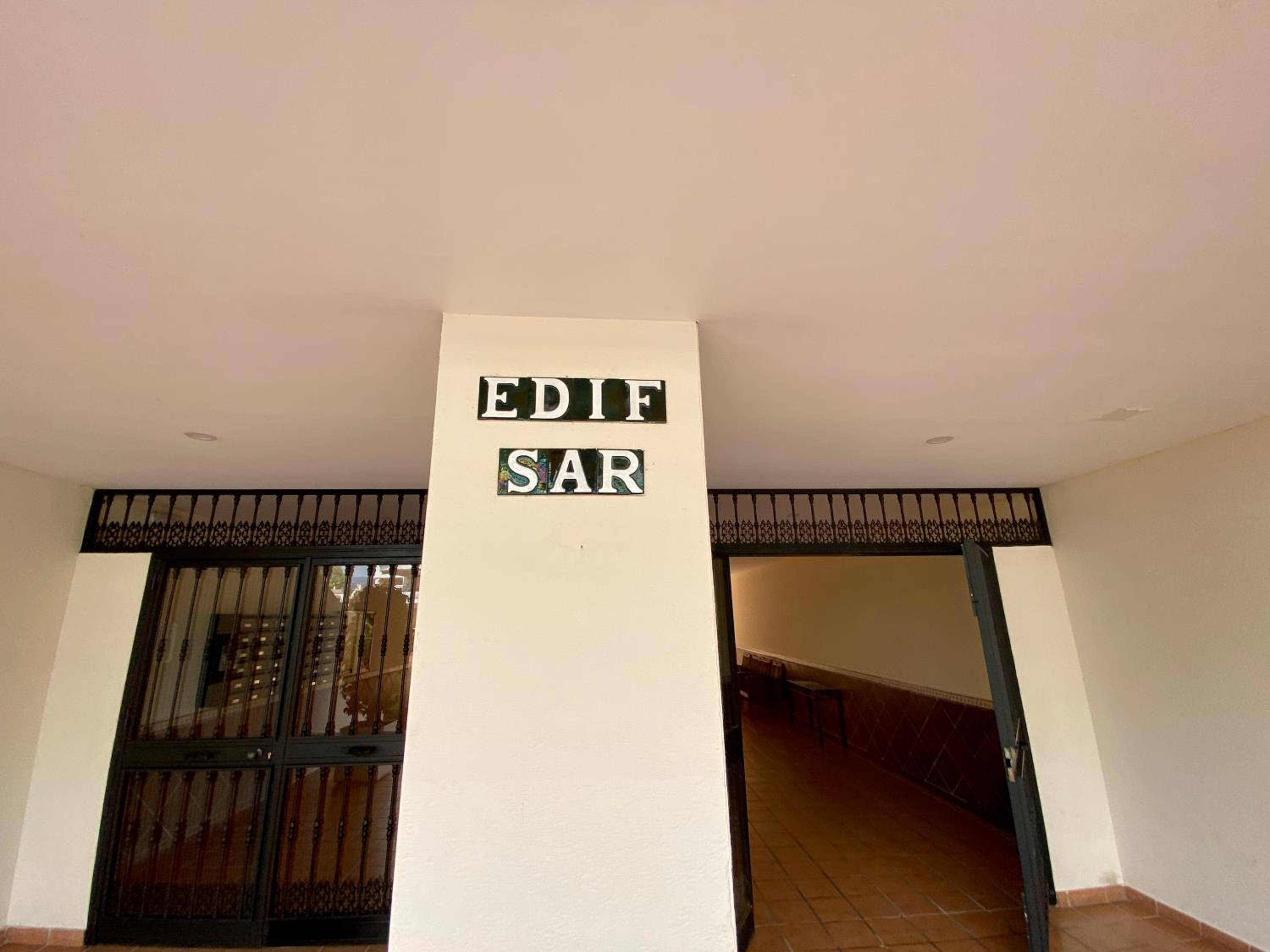 Apartamento con vistas y terraza en Guadalmina MAD