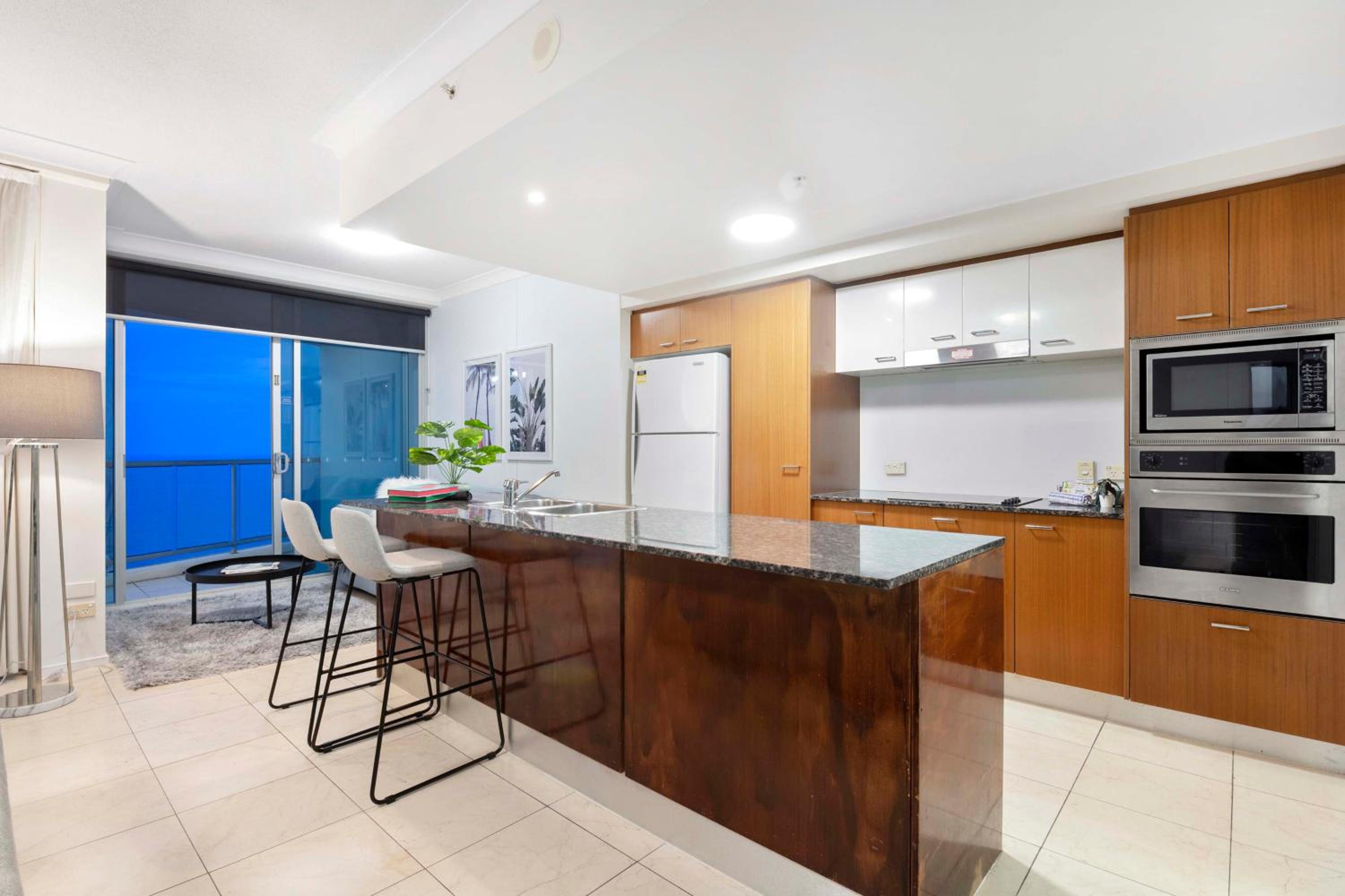 Chevron Renaissance Apartments - Hosted by Wow Stay