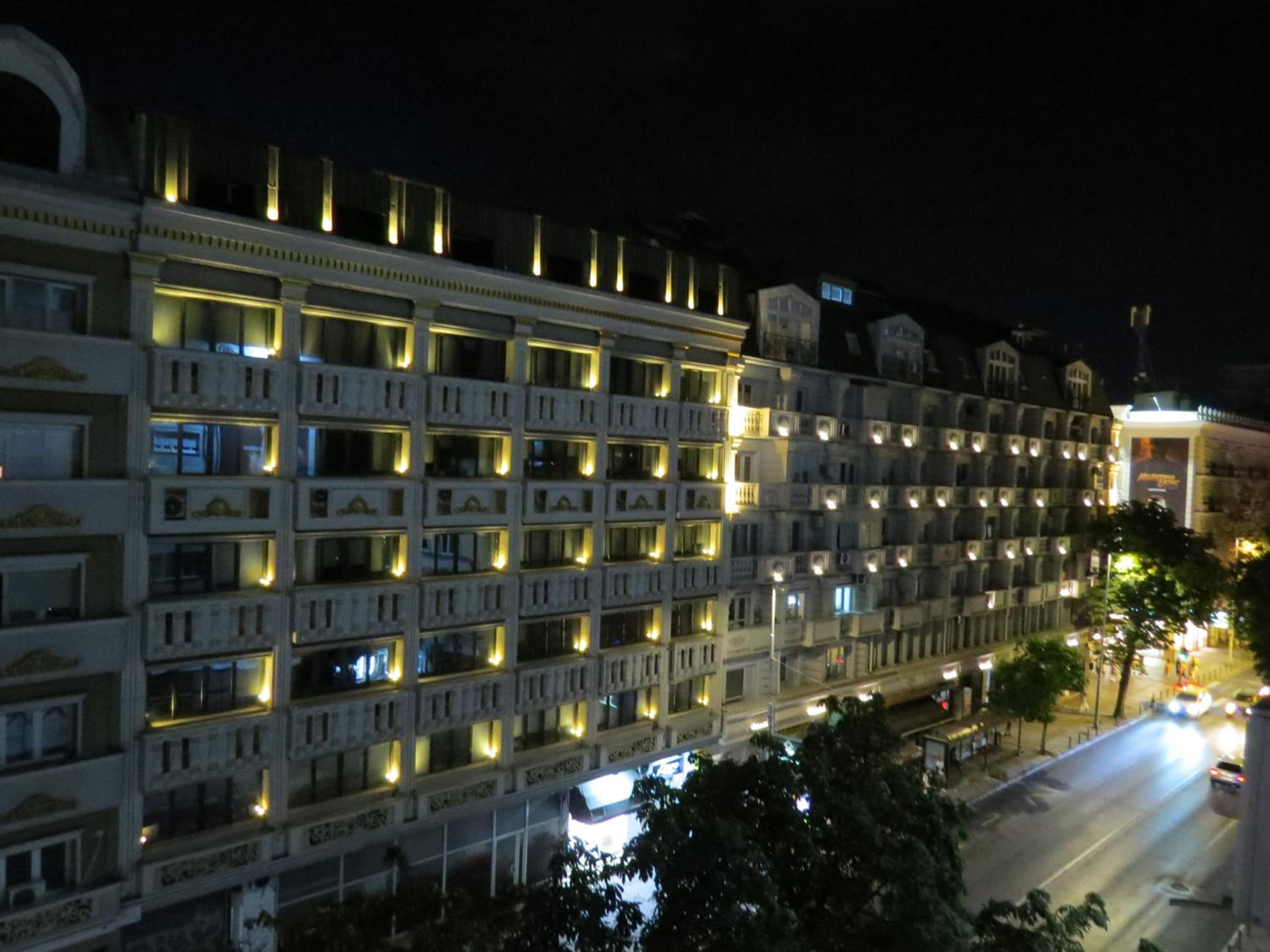 SKOPJE REKORD APARTMENT view 4