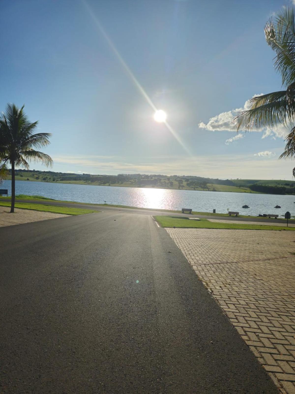 Casa de Campo na Represa de Paranapanema Riviera de Sta Cristina XIII