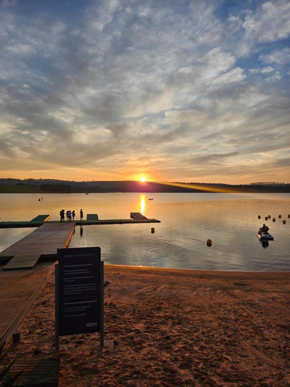 Casa de Campo na Represa de Paranapanema Riviera de Sta Cristina XIII