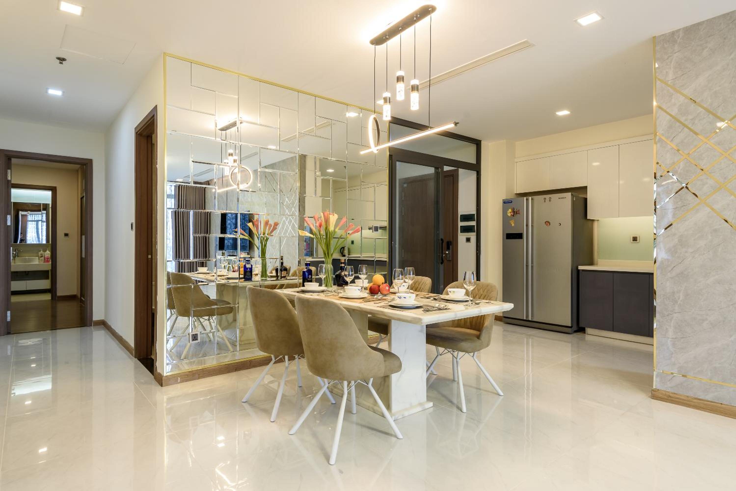 Landmark Vinhomes Christine Apartment