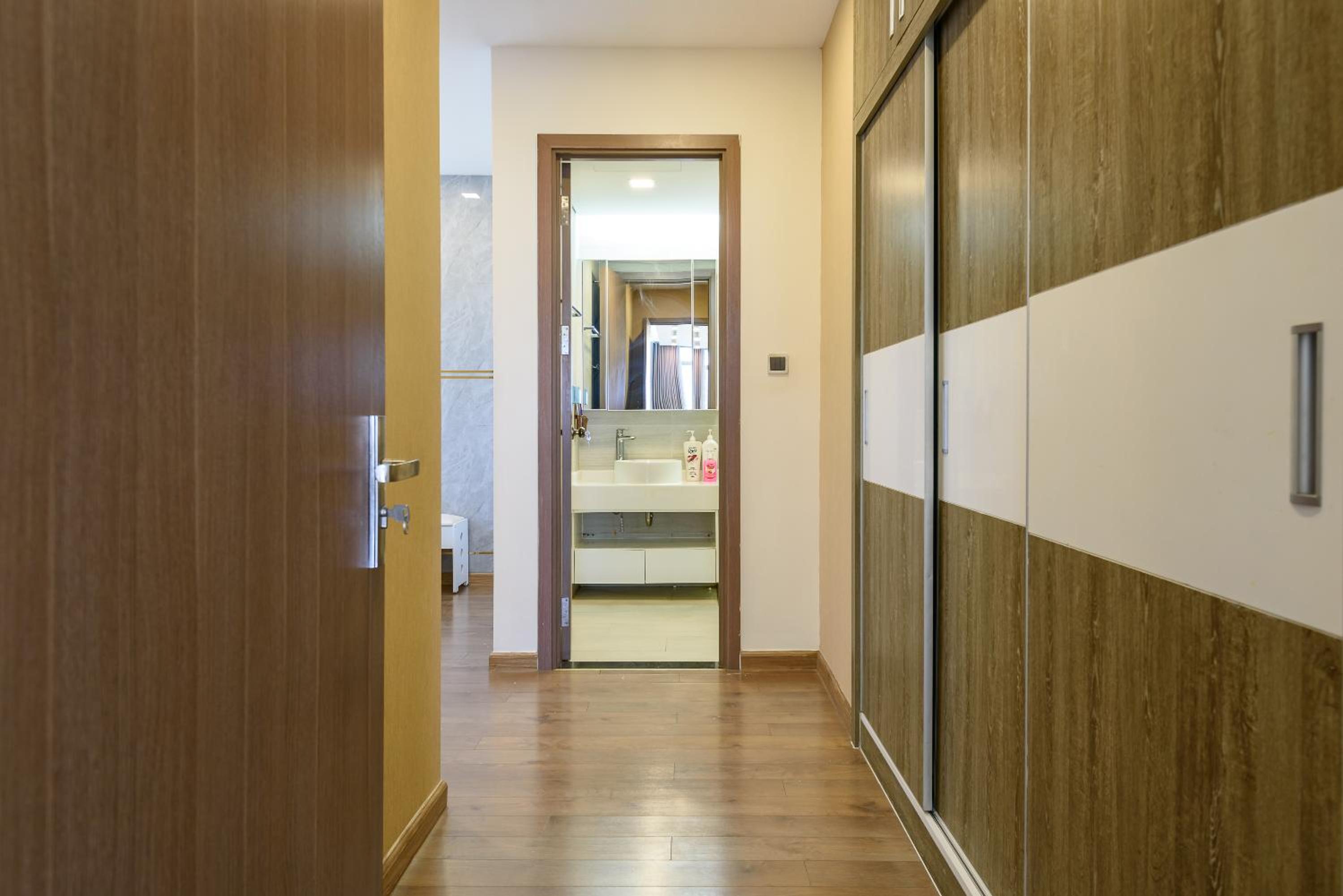 Landmark Vinhomes Christine Apartment