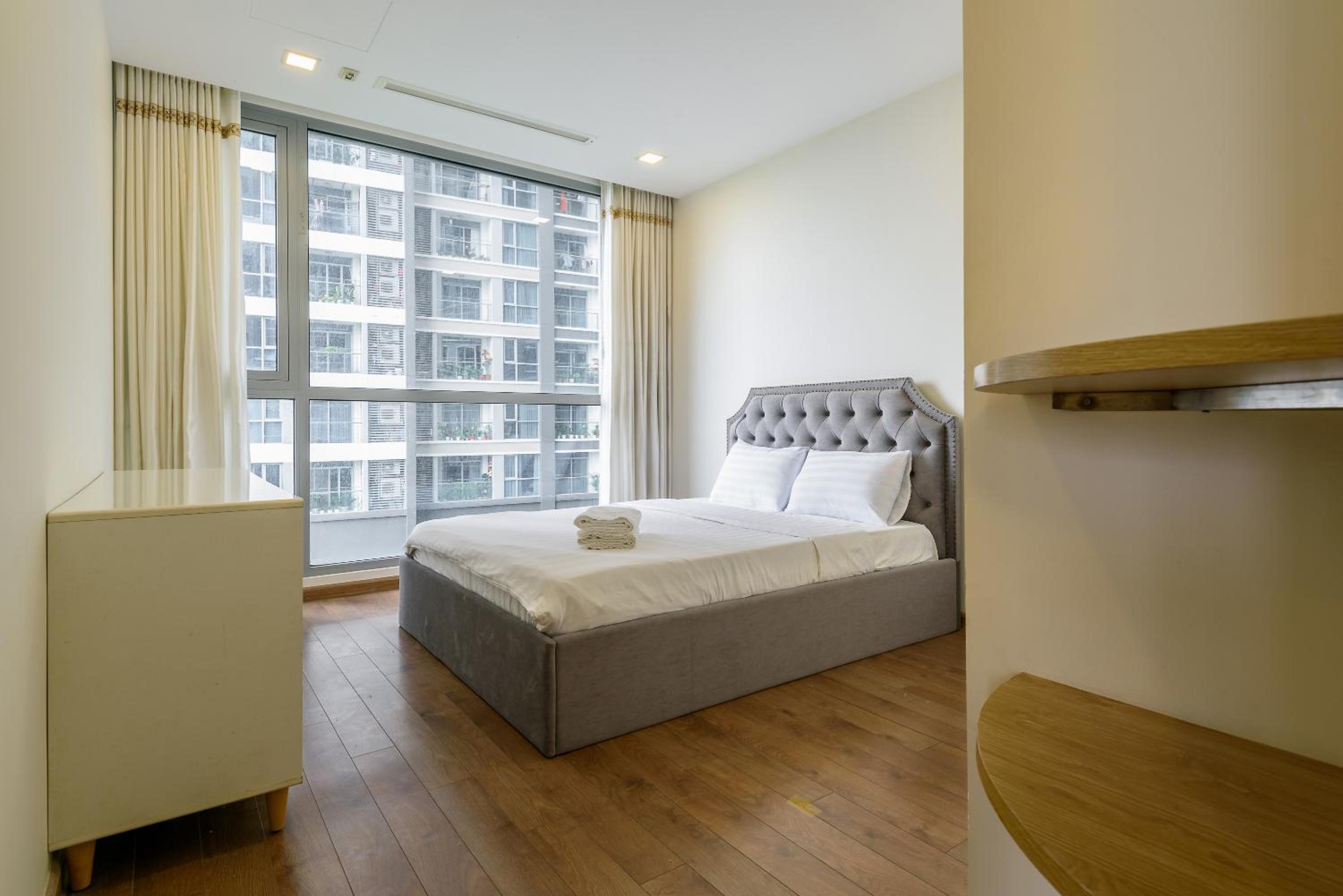 Landmark Vinhomes Christine Apartment
