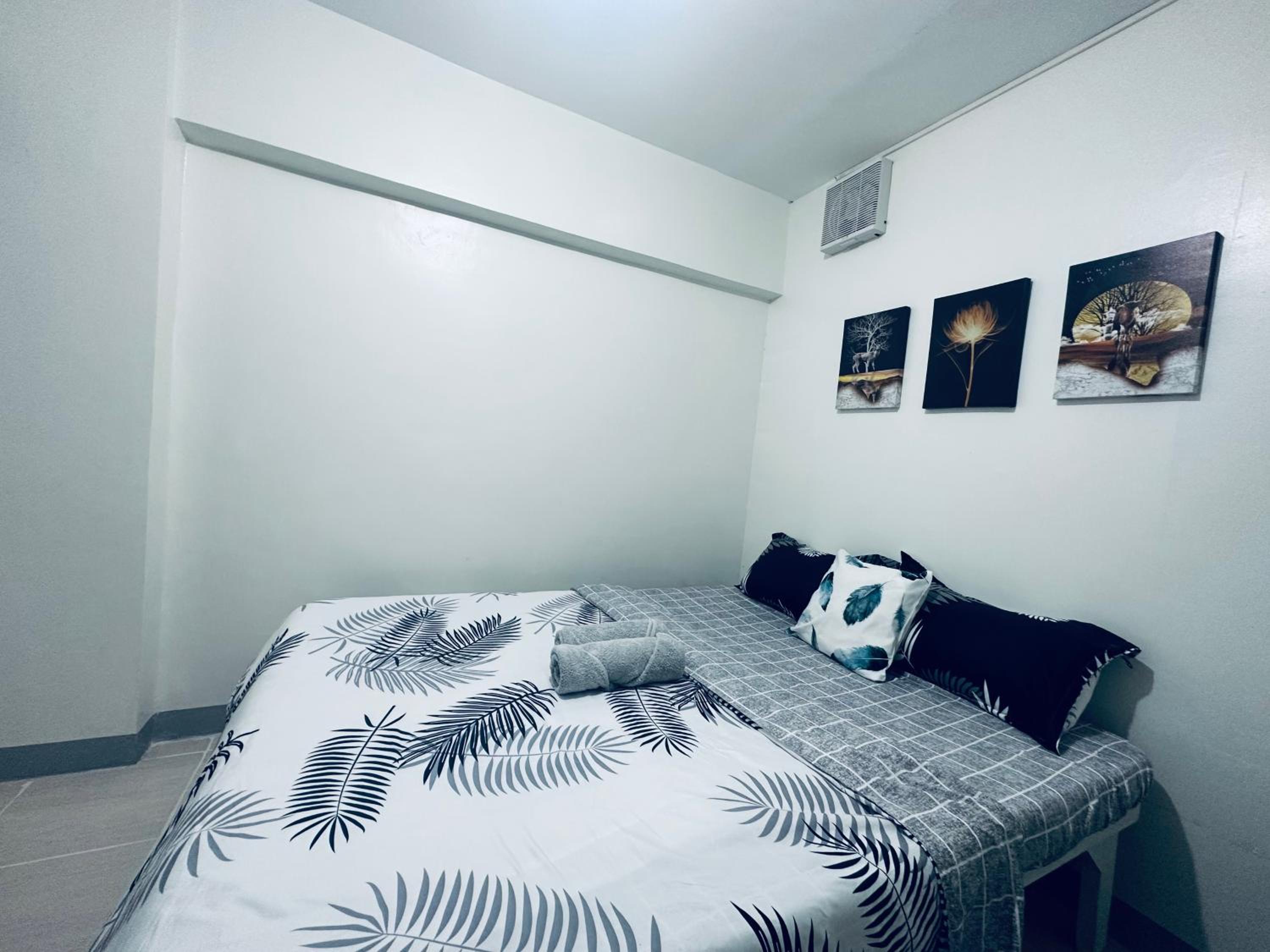 2 Bedrooms Condo Good For Family and Friends Sharing view 4