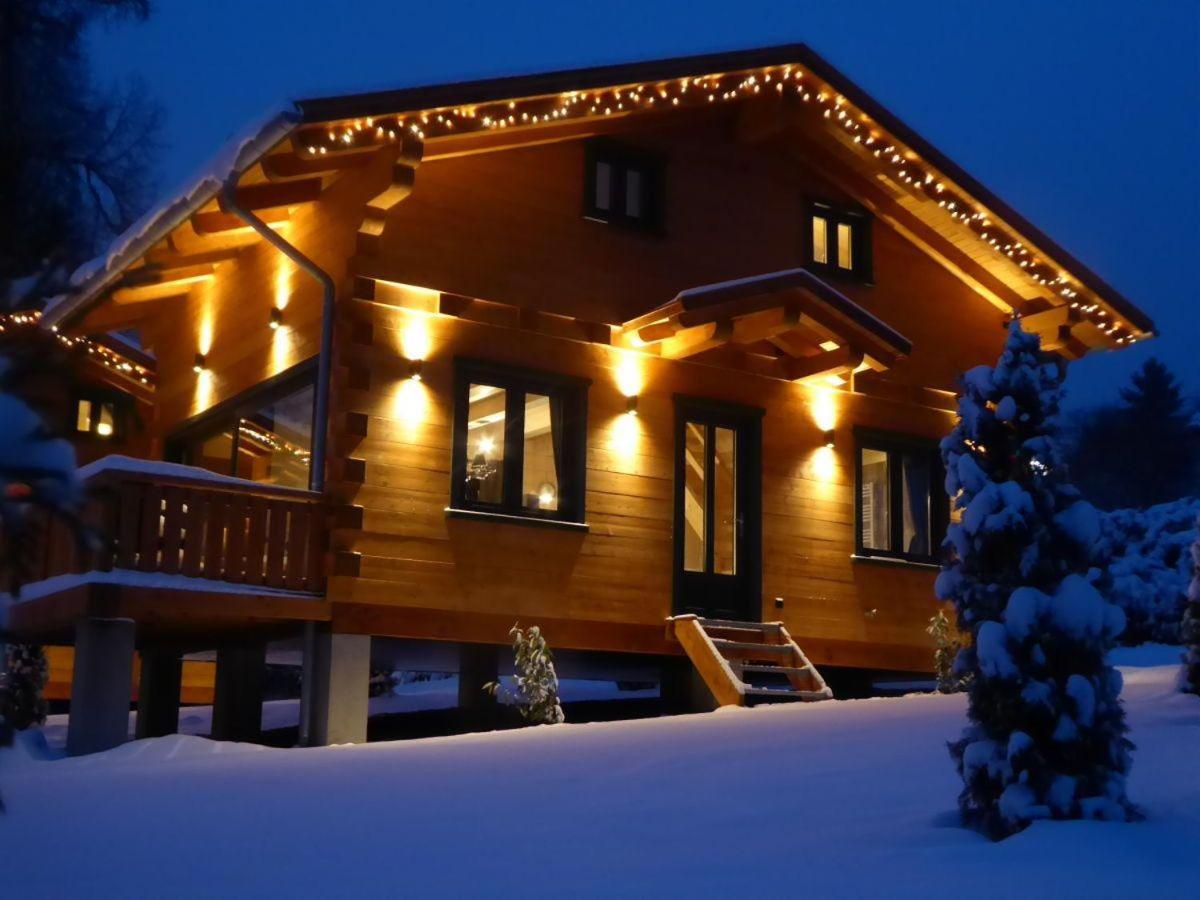 5-Sterne-Blockhaus-Romantik-Huette-Ferienhaus