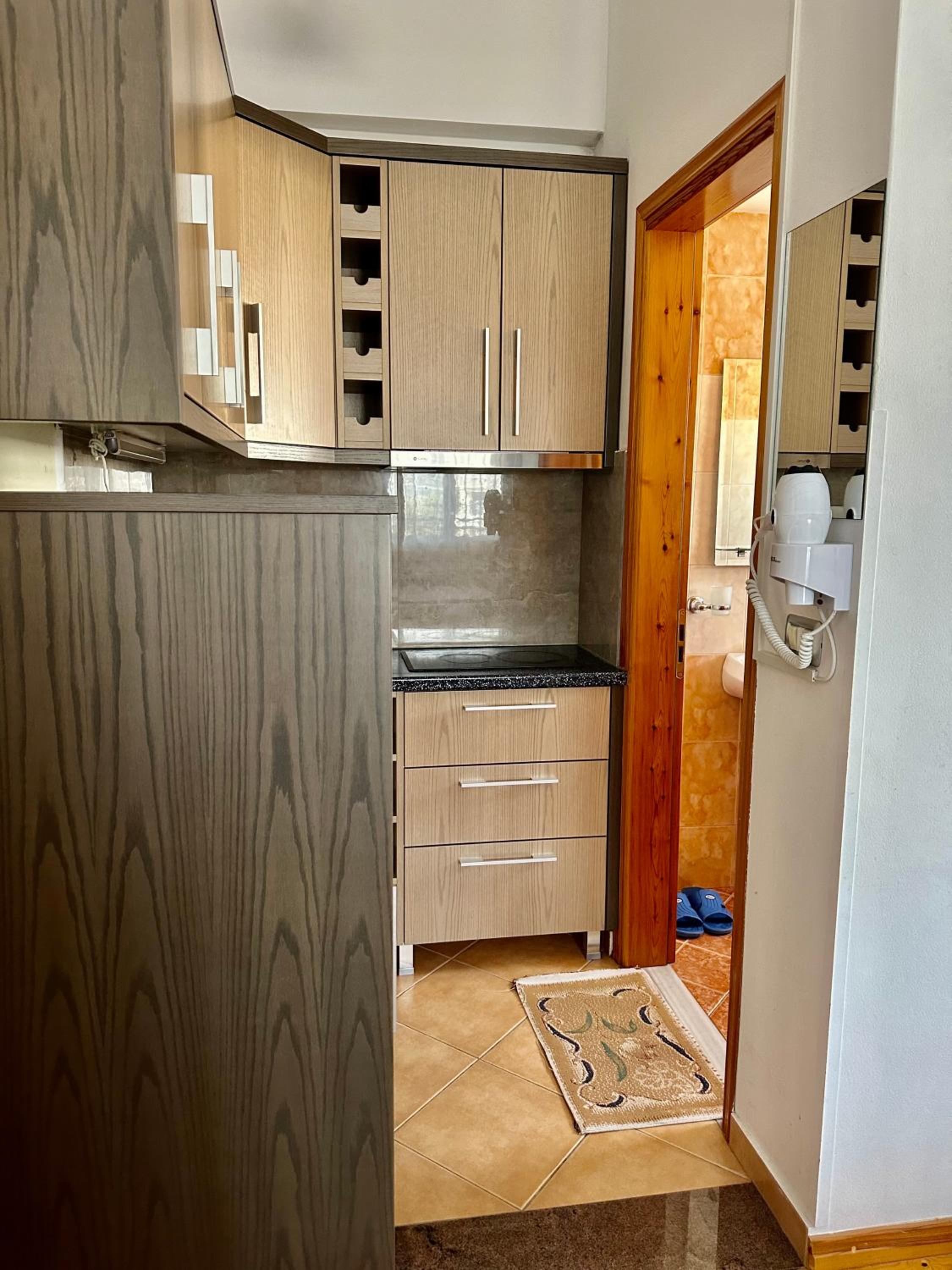 Brian Apartments