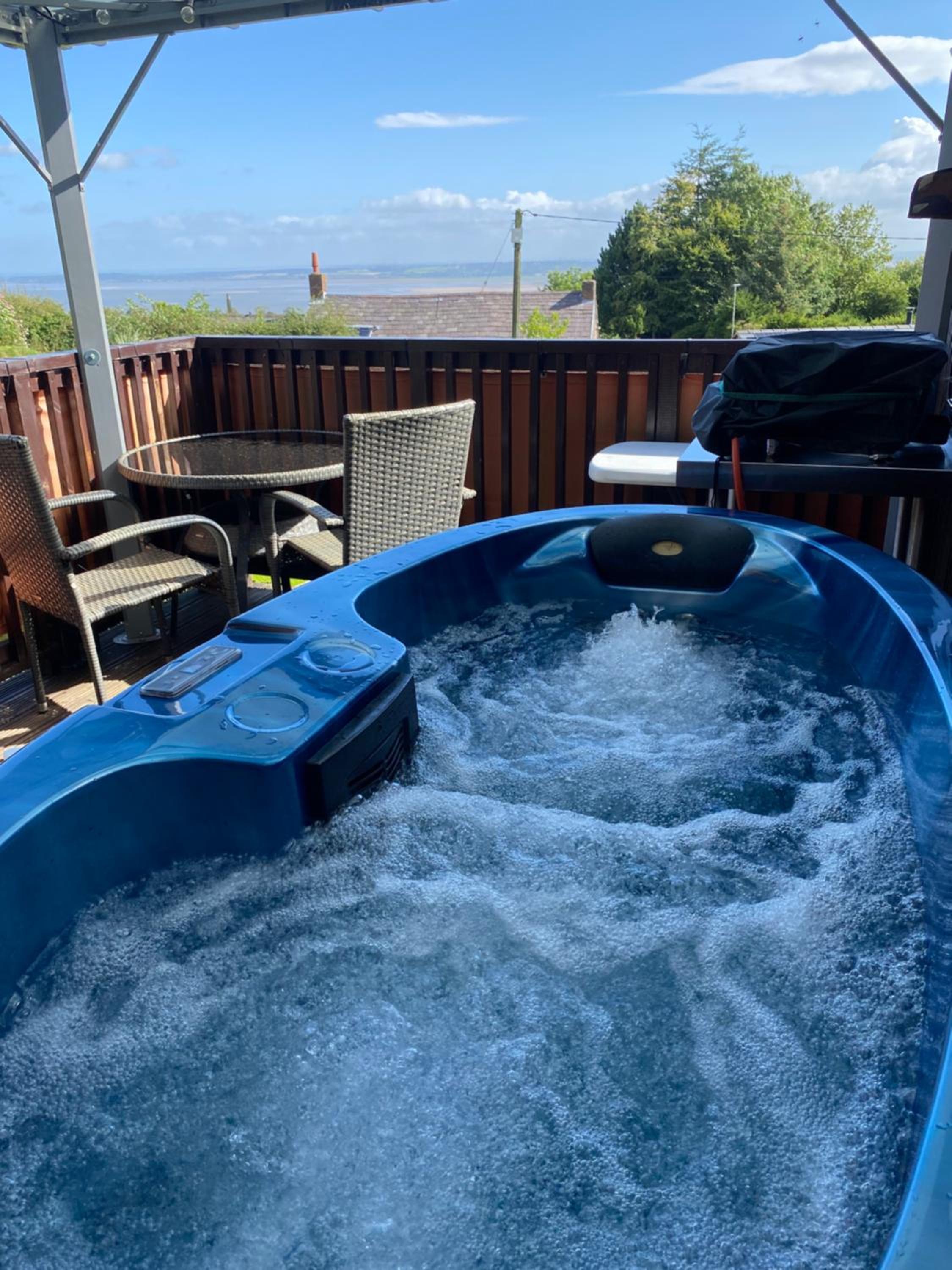 Acorns Luxury Glamping view 5