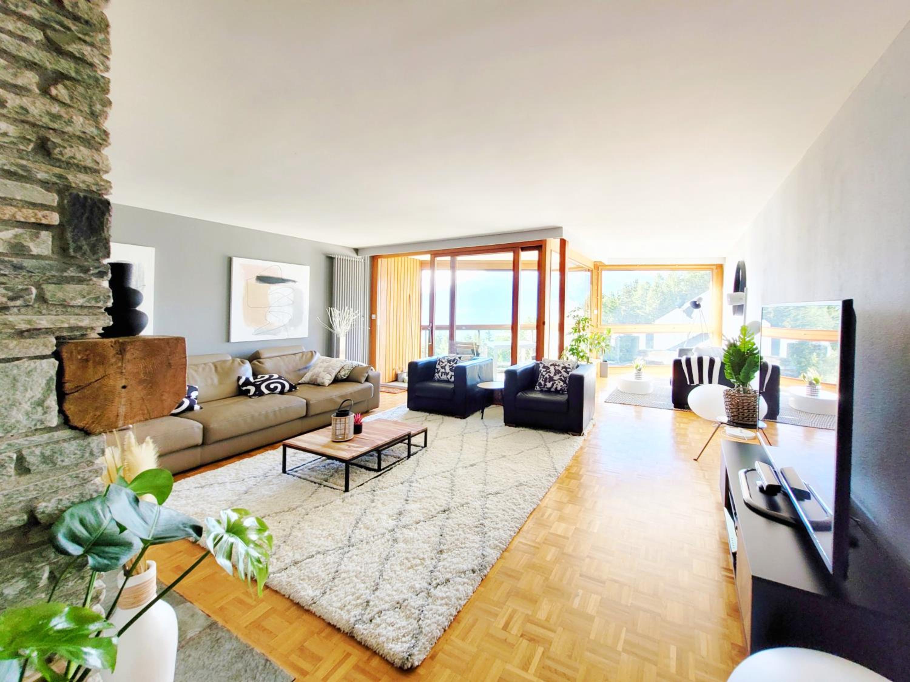 L'AvantGardiste, Spacious 6 bedrooms duplex, panoramic view
