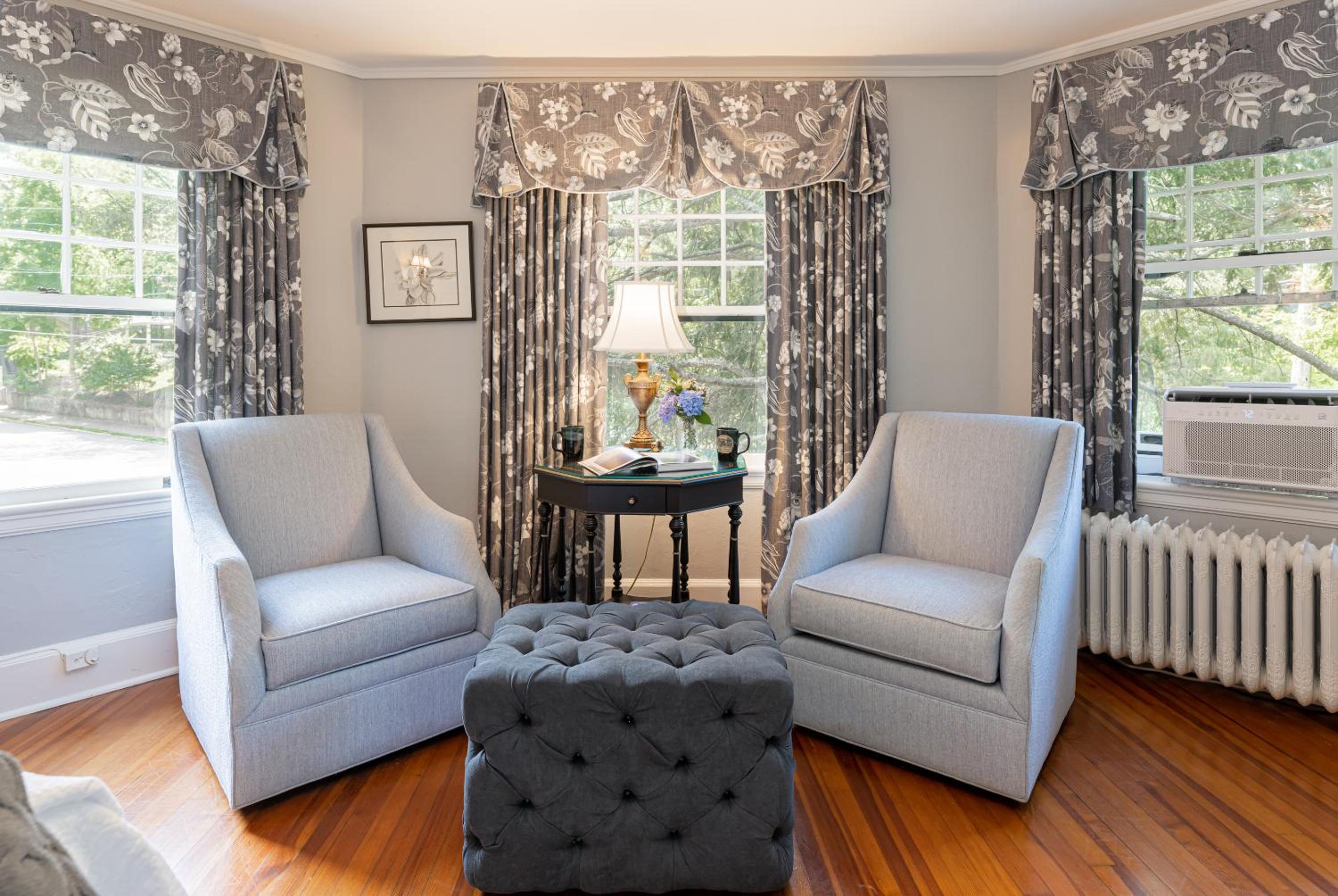 Pinecrest Bed & Breakfast
