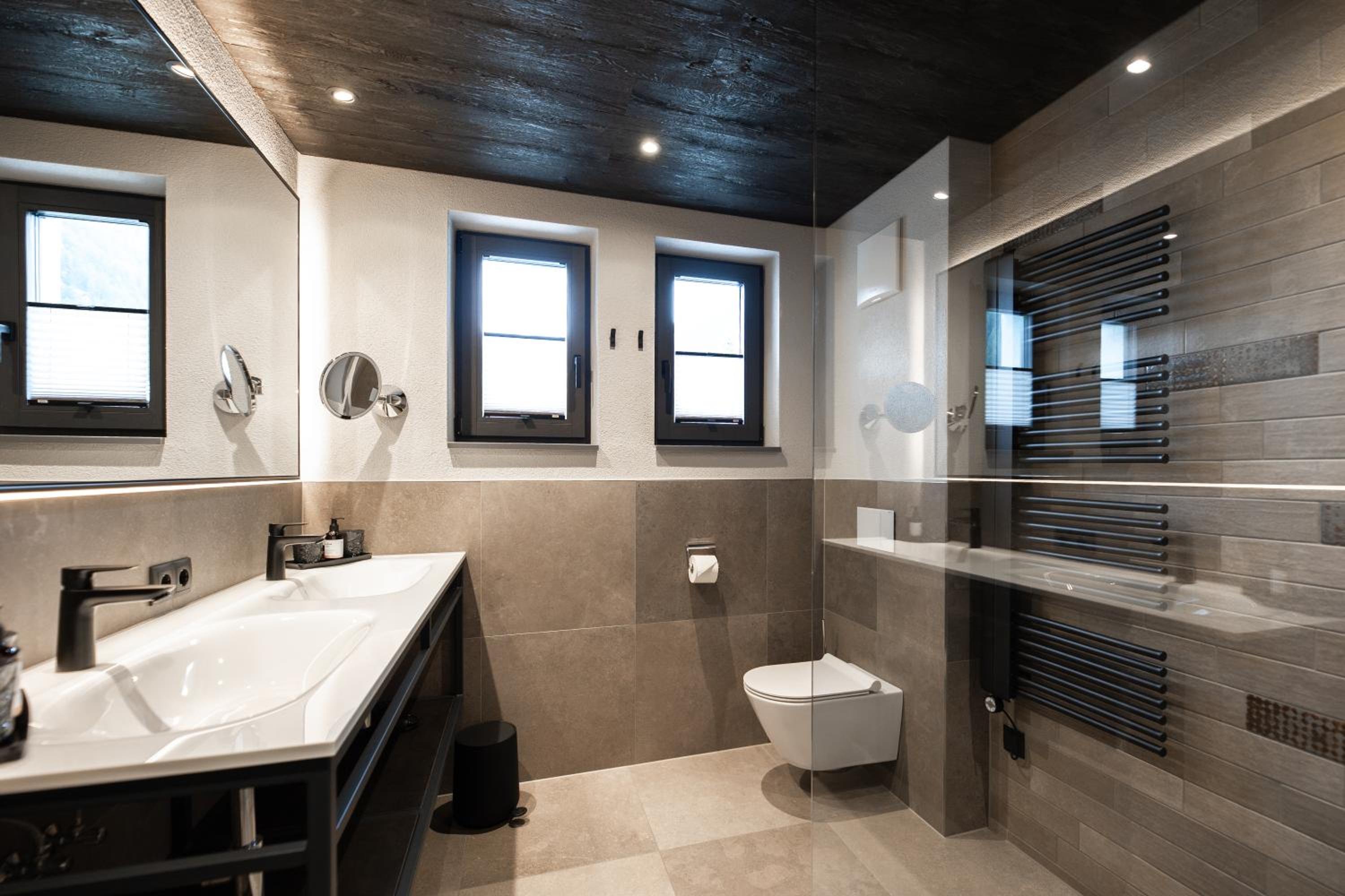 Luxury Apart Sailers