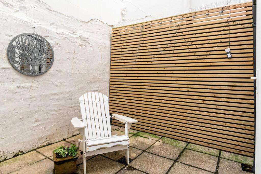 Beautiful little Brighton Townhouse view 5