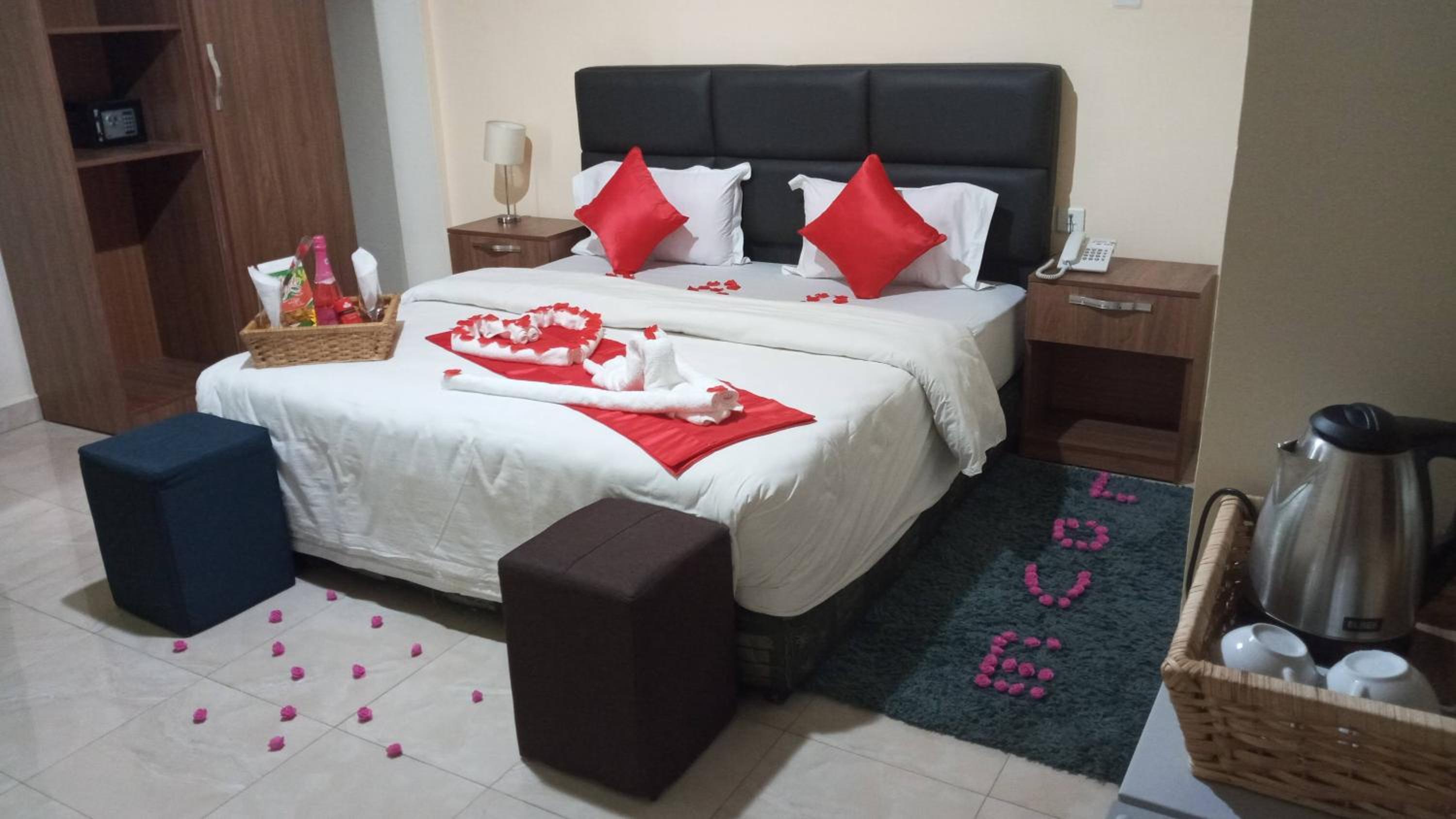 RHOGEM Hotel