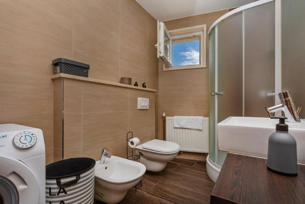 Stylish two bedroom apartment&garage parking place