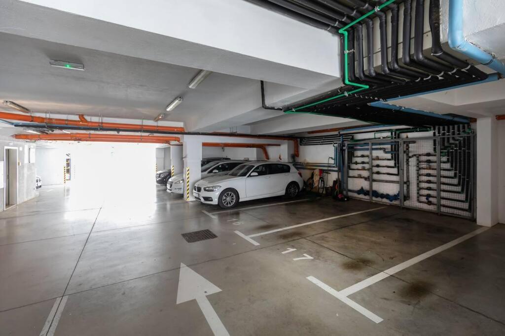 Stylish two bedroom apartment&garage parking place