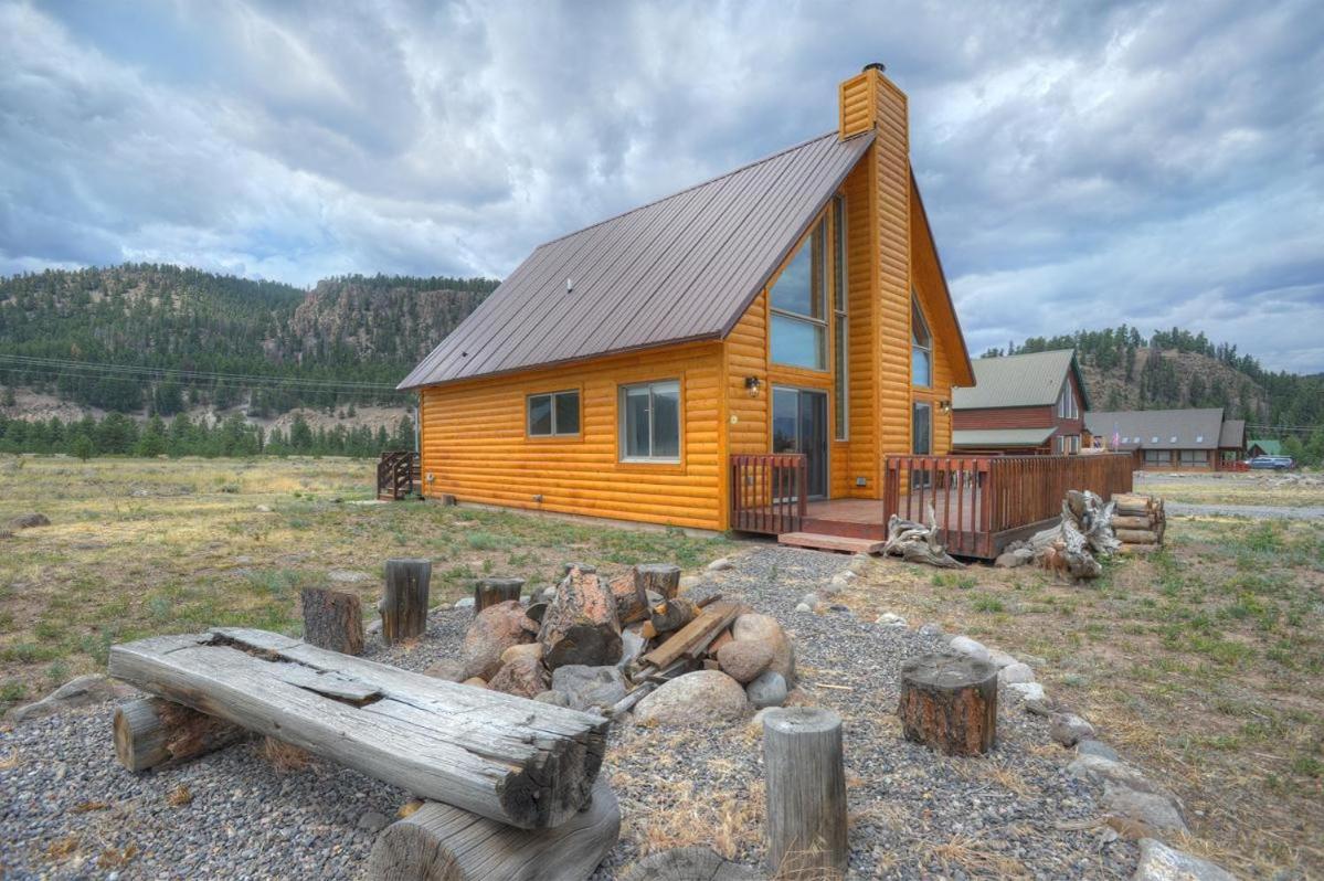 Beaver Creek Cabin in South Fork CO view 2
